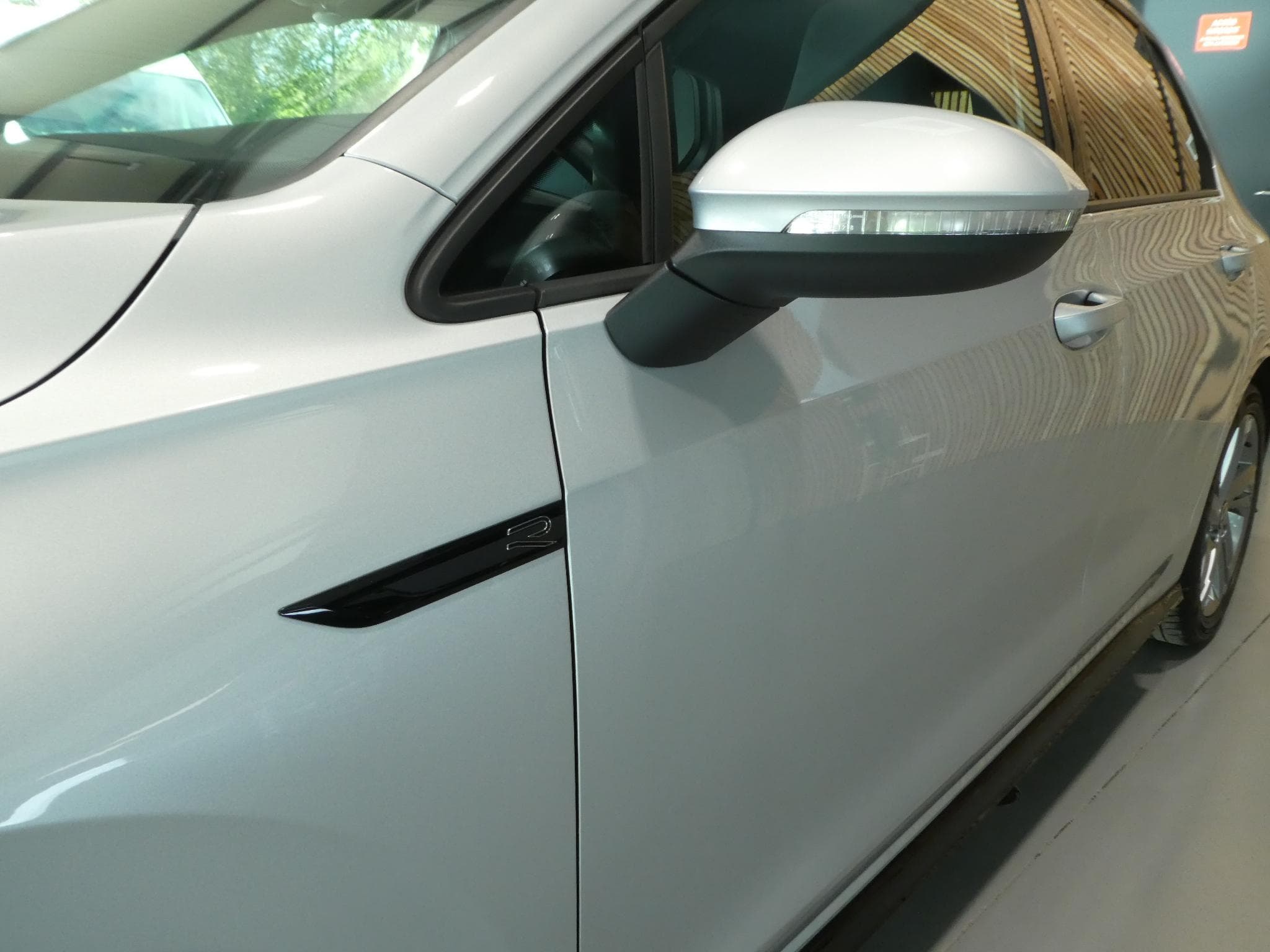 VW Golf VIII 1.5 tsi r-line (2024) - Photo 4