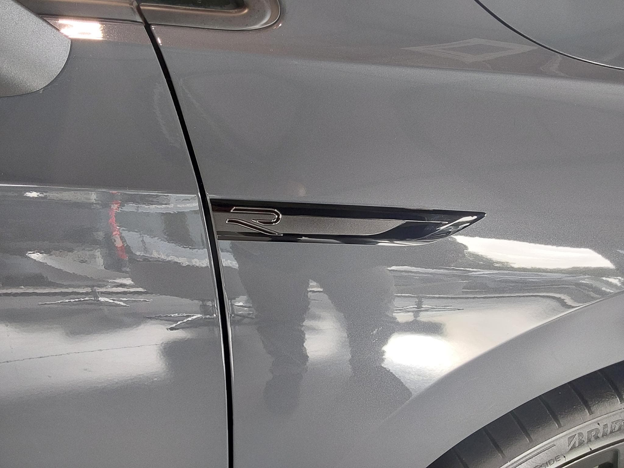 VW Golf 1.5 tsi r-line (2023) - Photo 3
