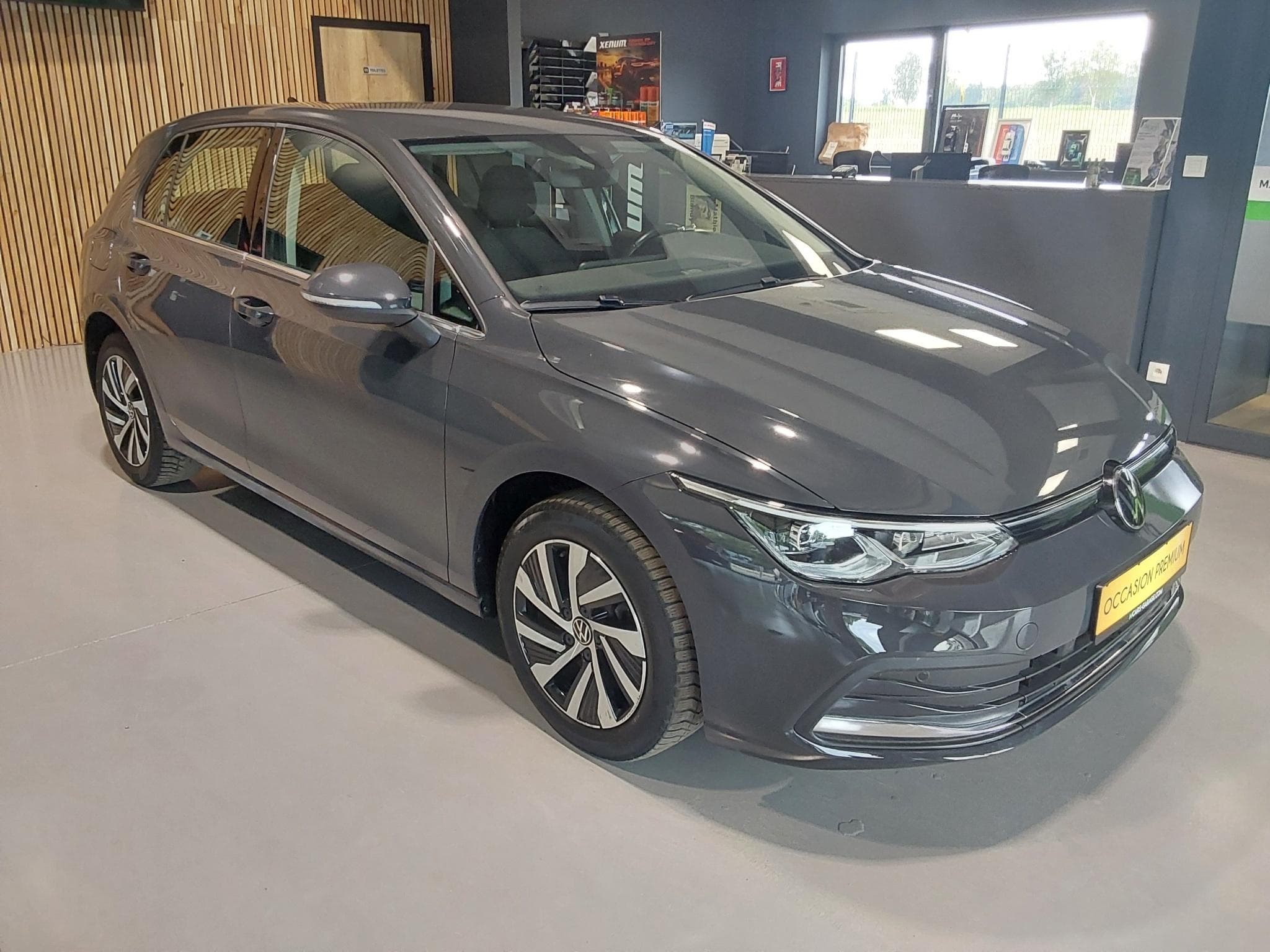 VW Golf 1.4 HYBRID ESSENCE (2021) - Photo 2