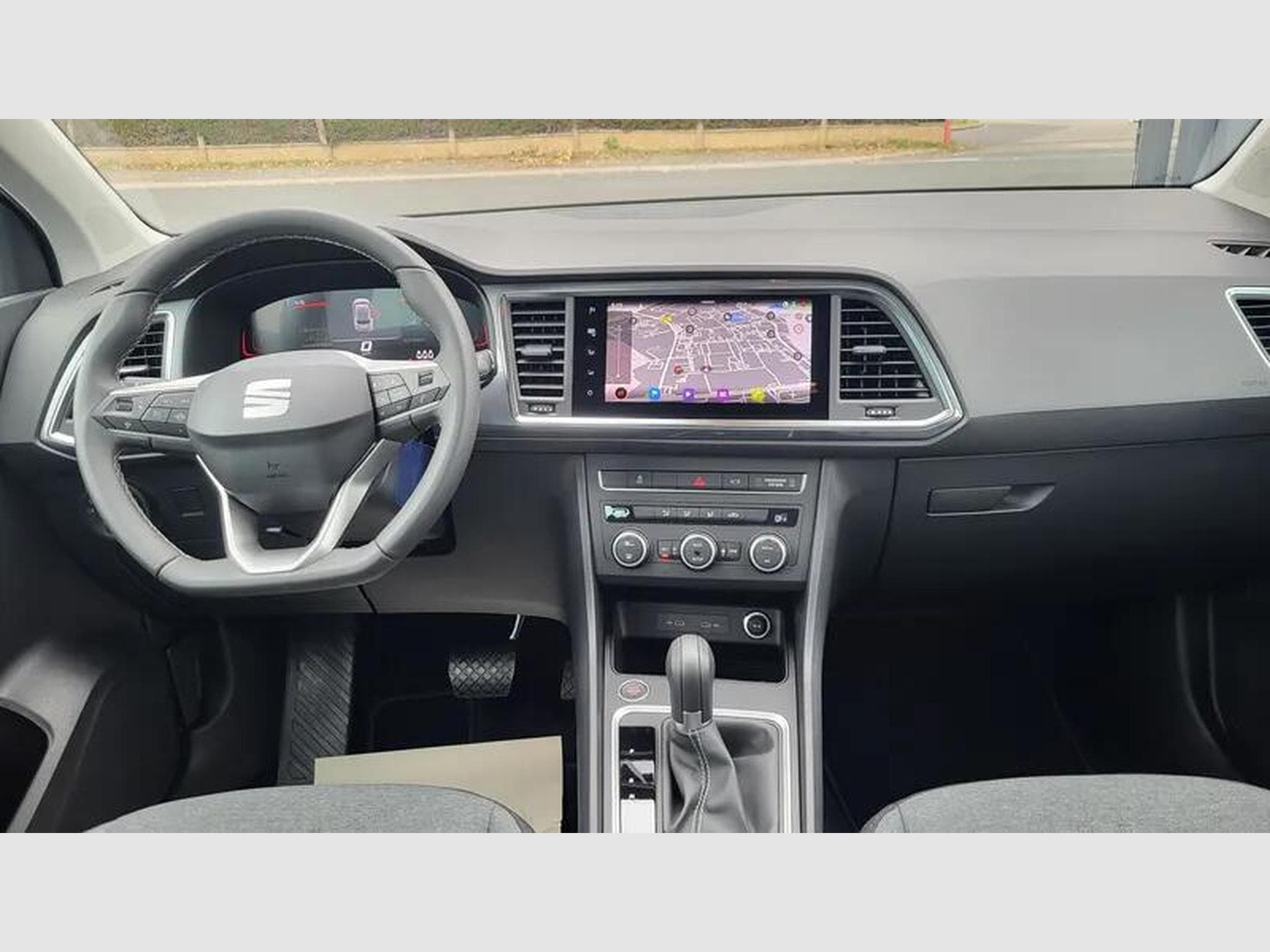 Seat Ateca BUSINESS 1.5 150 CV DSG7 (2024) - Foto 2