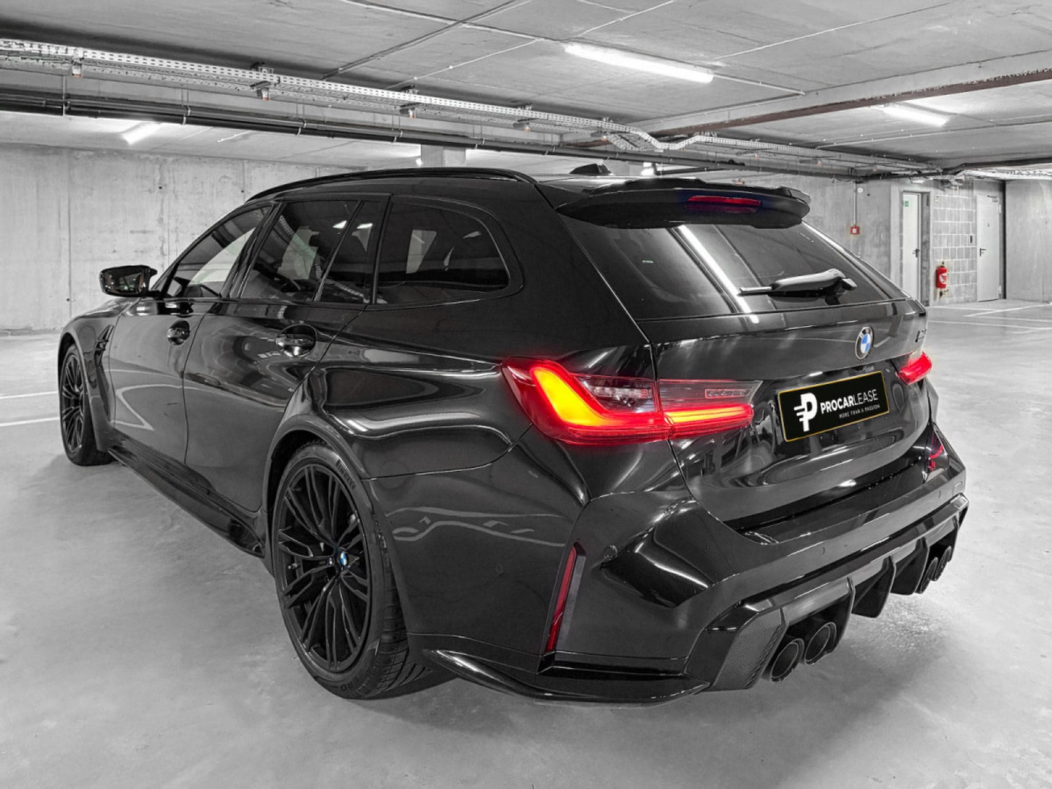 BMW M3 LCI M3 COMPETITION TOURING (2025) - Foto 7