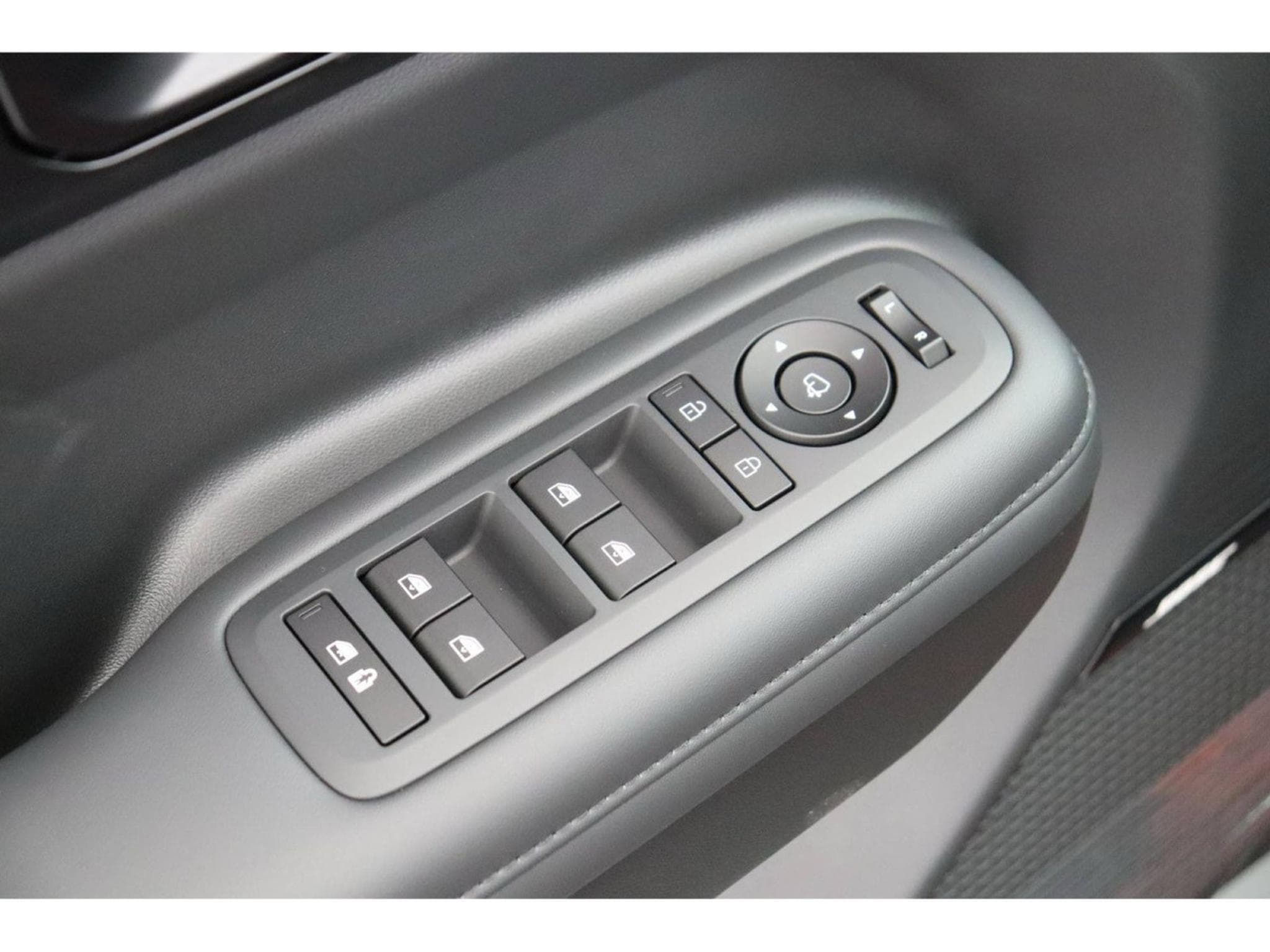 Hyundai Santa Fe 1.6 T-GDI PLUG-IN 253 HTRAC BVA6 (2025) - Photo 12