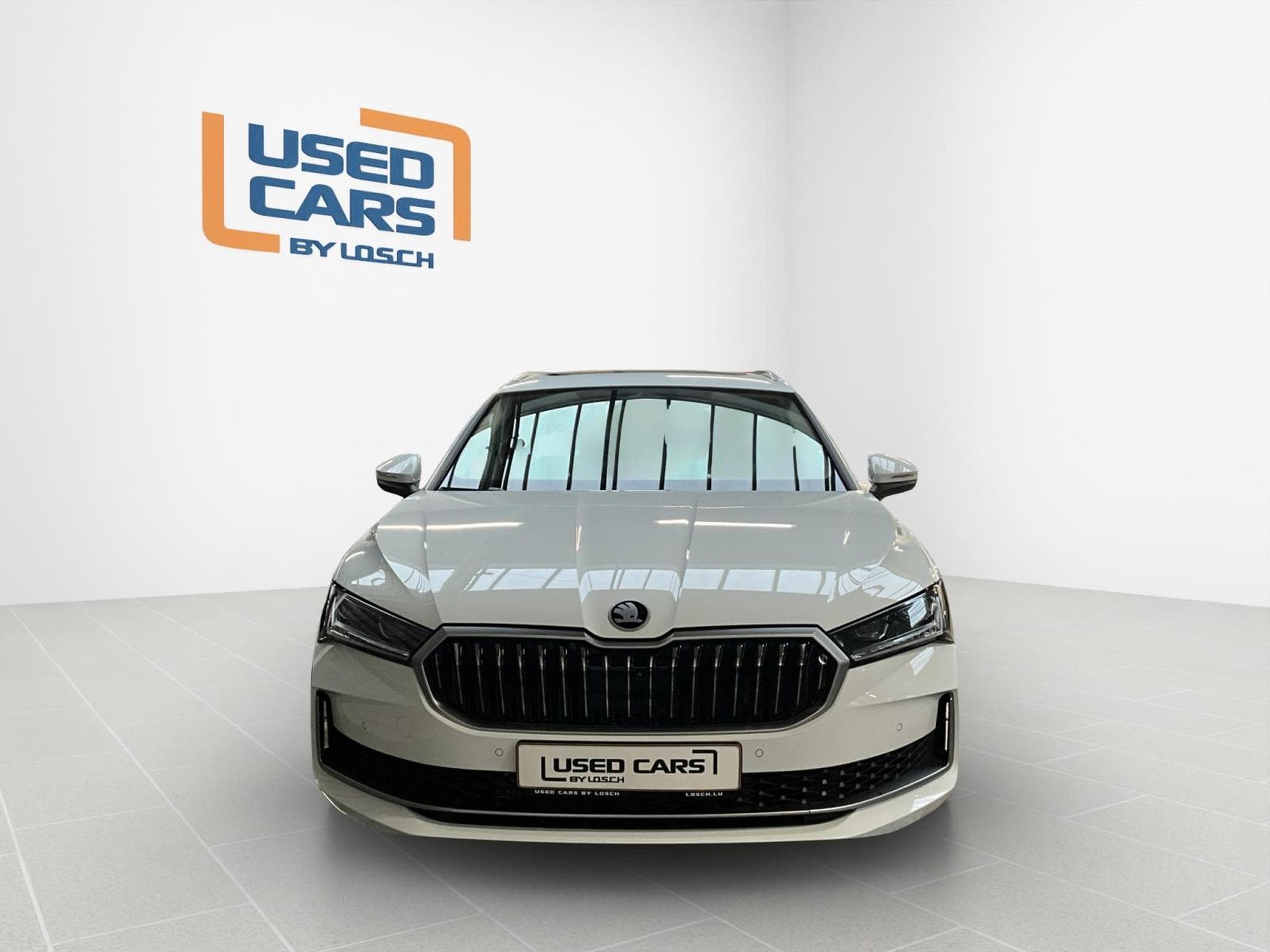 Skoda Superb L&K+DSG+4x4+AHK+LM19+Head-up+Pano+Led+Navi+DAB (2024) - Photo 3