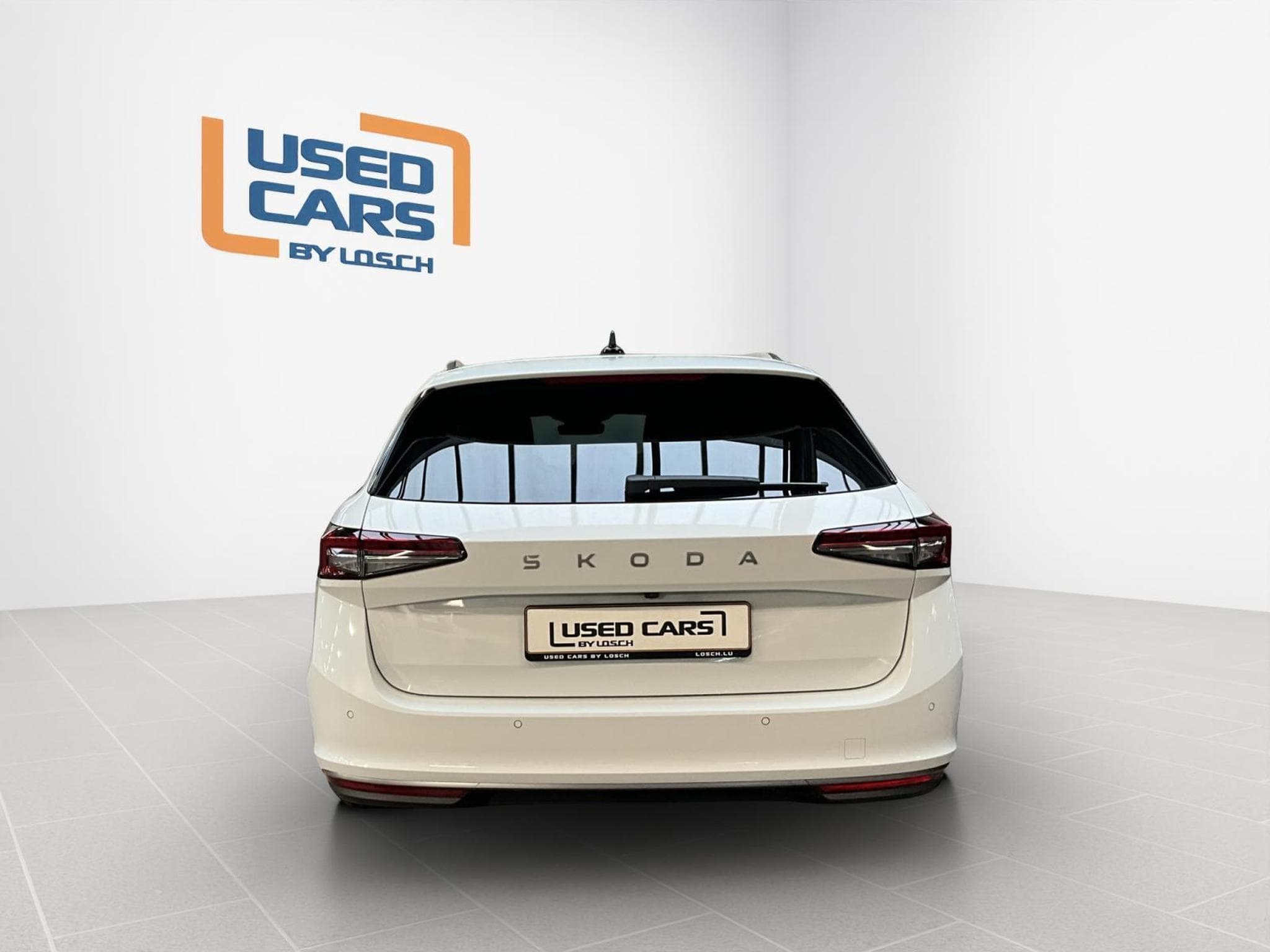 Skoda Superb L&K+DSG+4x4+AHK+LM19+Head-up+Pano+Led+Navi+DAB (2024) - Photo 7