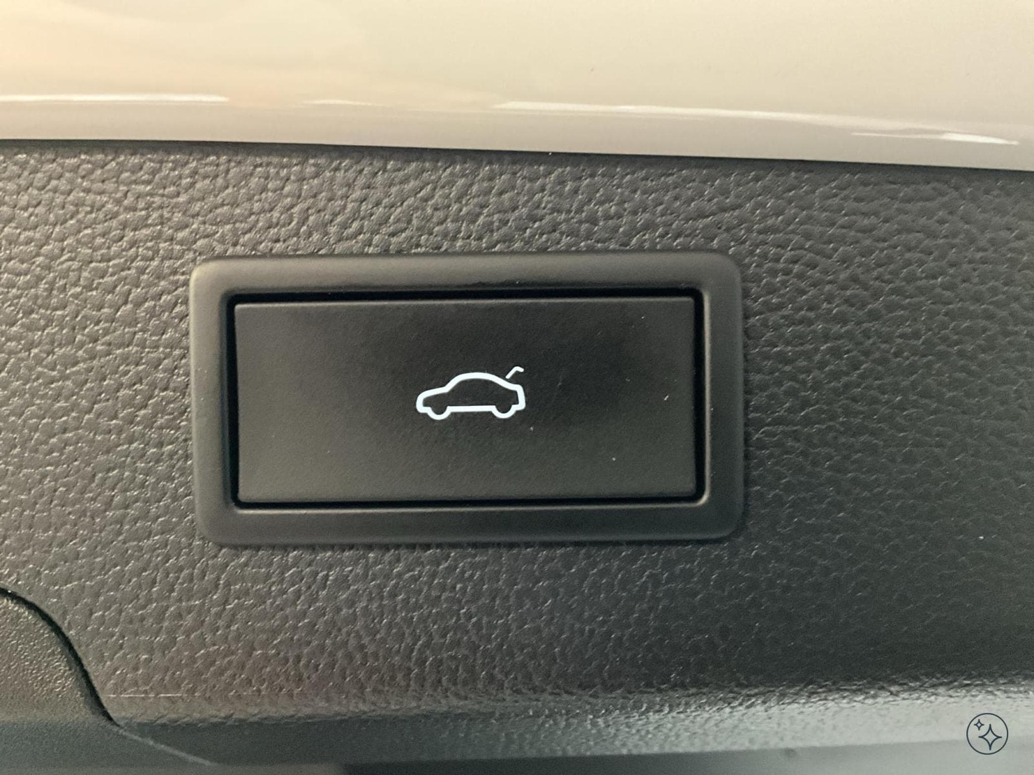 Skoda Superb L&K+DSG+4x4+AHK+LM19+Head-up+Pano+Led+Navi+DAB (2024) - Photo 20