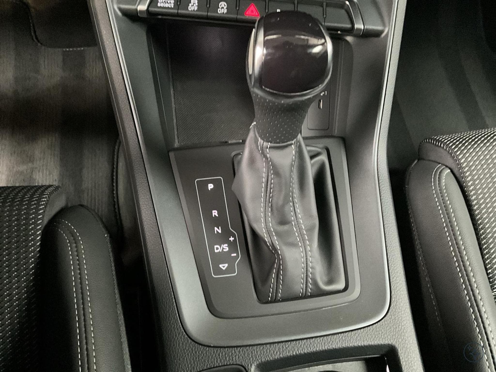 Audi Q3 SB+s-line+S-Tronic+35TFSI+P.Premium+ (2025) - Photo 12
