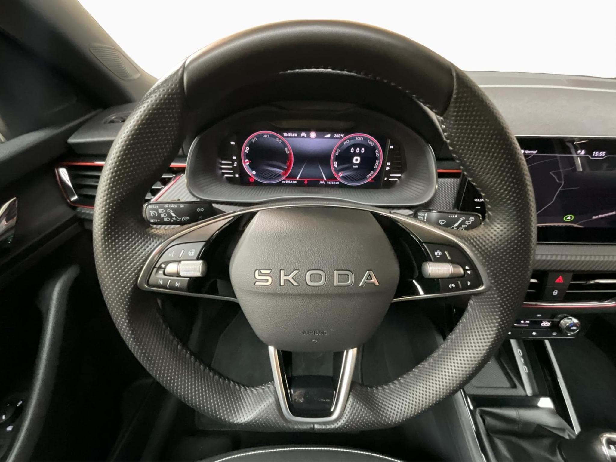 Skoda Kamiq Monte-Carlo+Navi+Led+DAB+Pano+Keyless (2025) - Photo 10