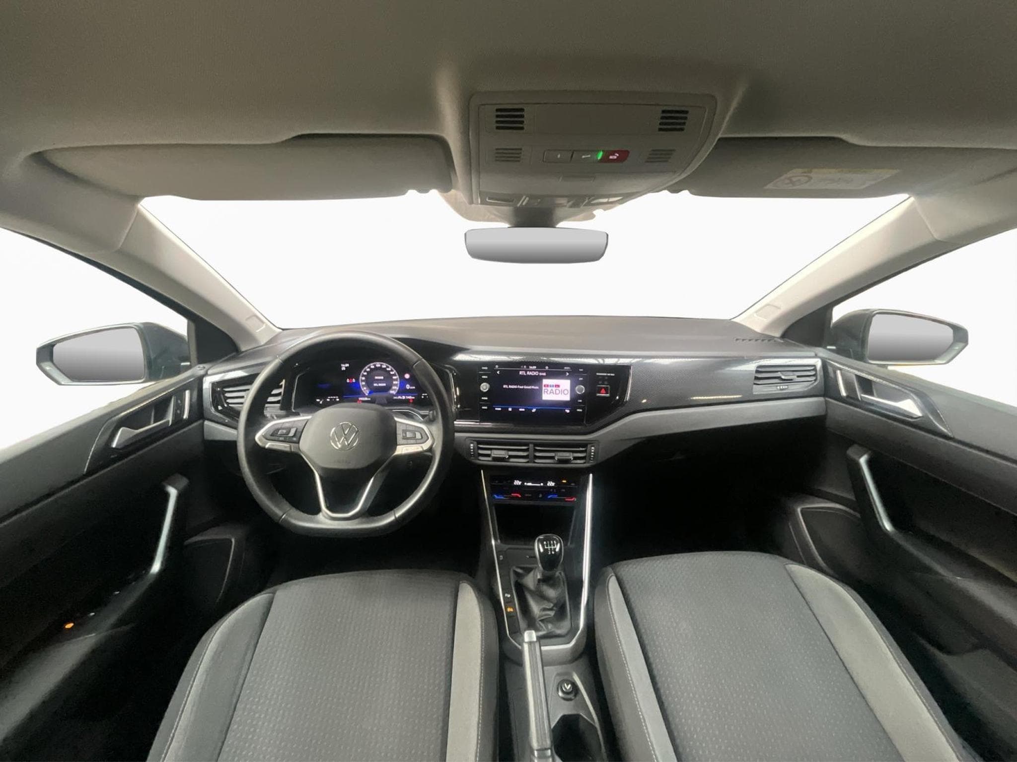 VW Polo Life+BVM+P.Assistance+P.Lumiere+Air Care Climatronic (2025) - Photo 2