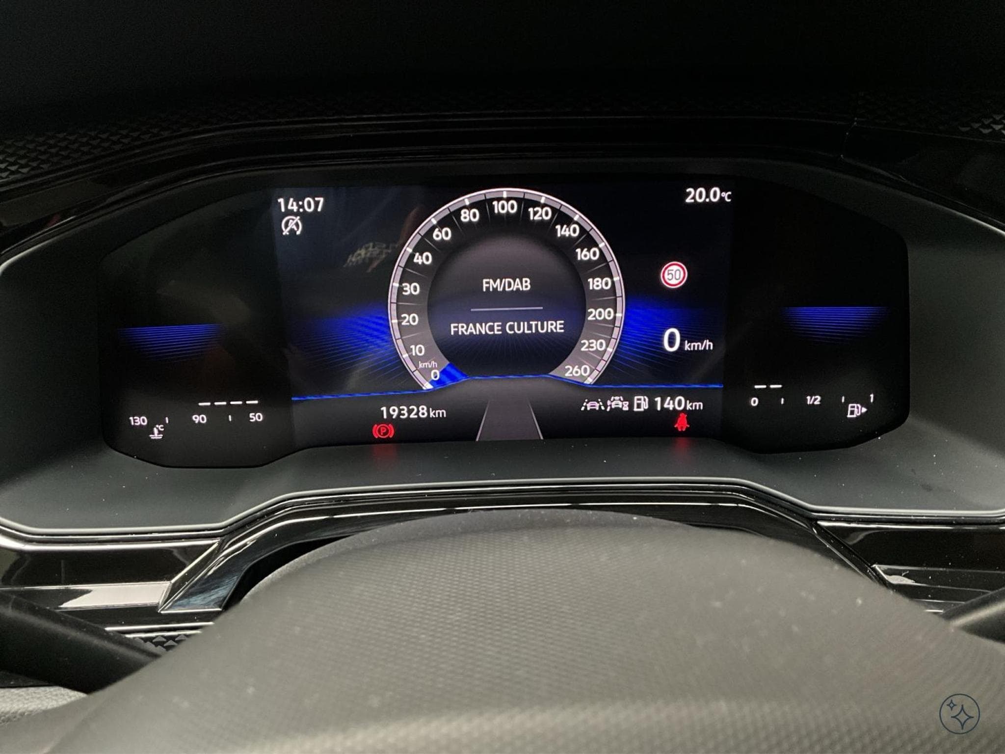 VW Polo Life+BVM+P.Assistance+P.Lumiere+Air Care Climatronic (2025) - Photo 11