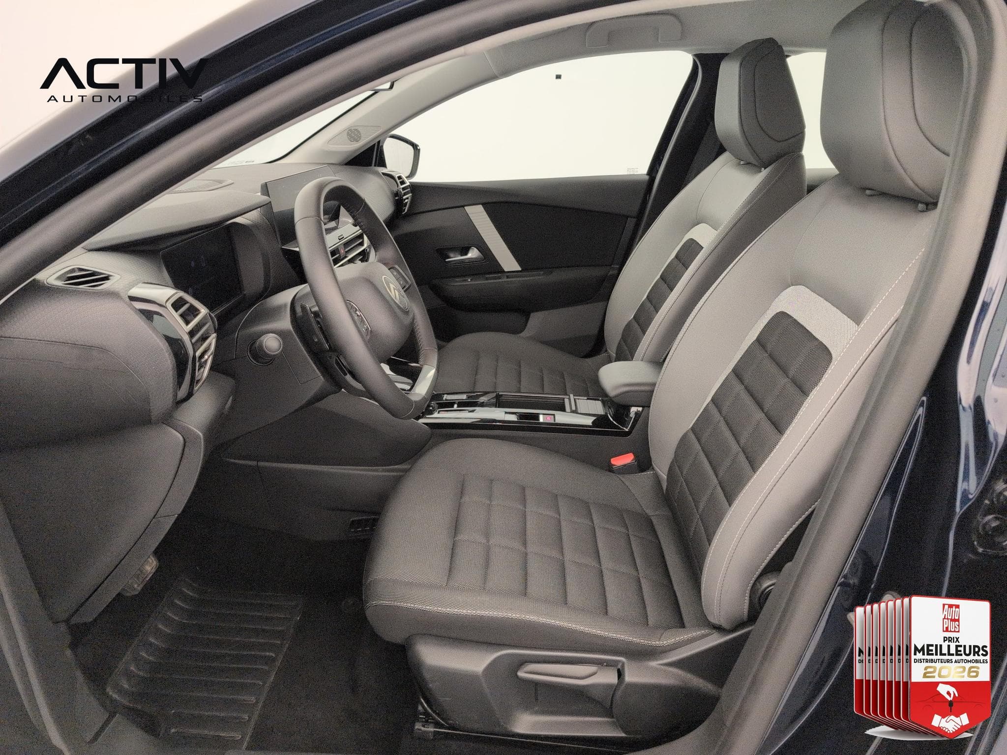 Citroën C4 Hybride 145 ch e-DCS6 Plus (2025) - Photo 17