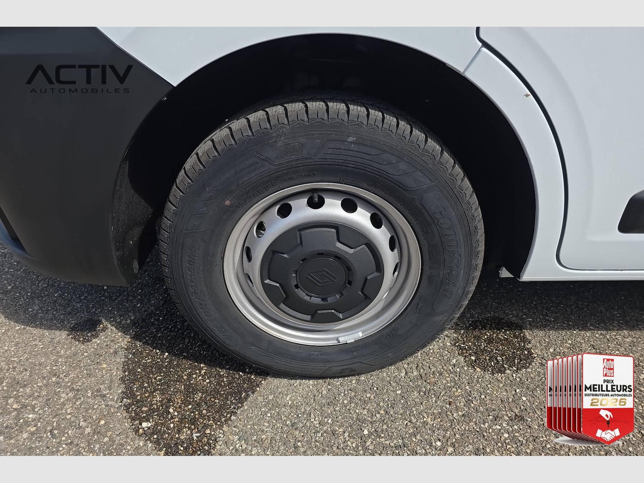 Renault Master BLUE DCI 130 L2H2 3T5 TR EXTRA (2025) - Foto 22