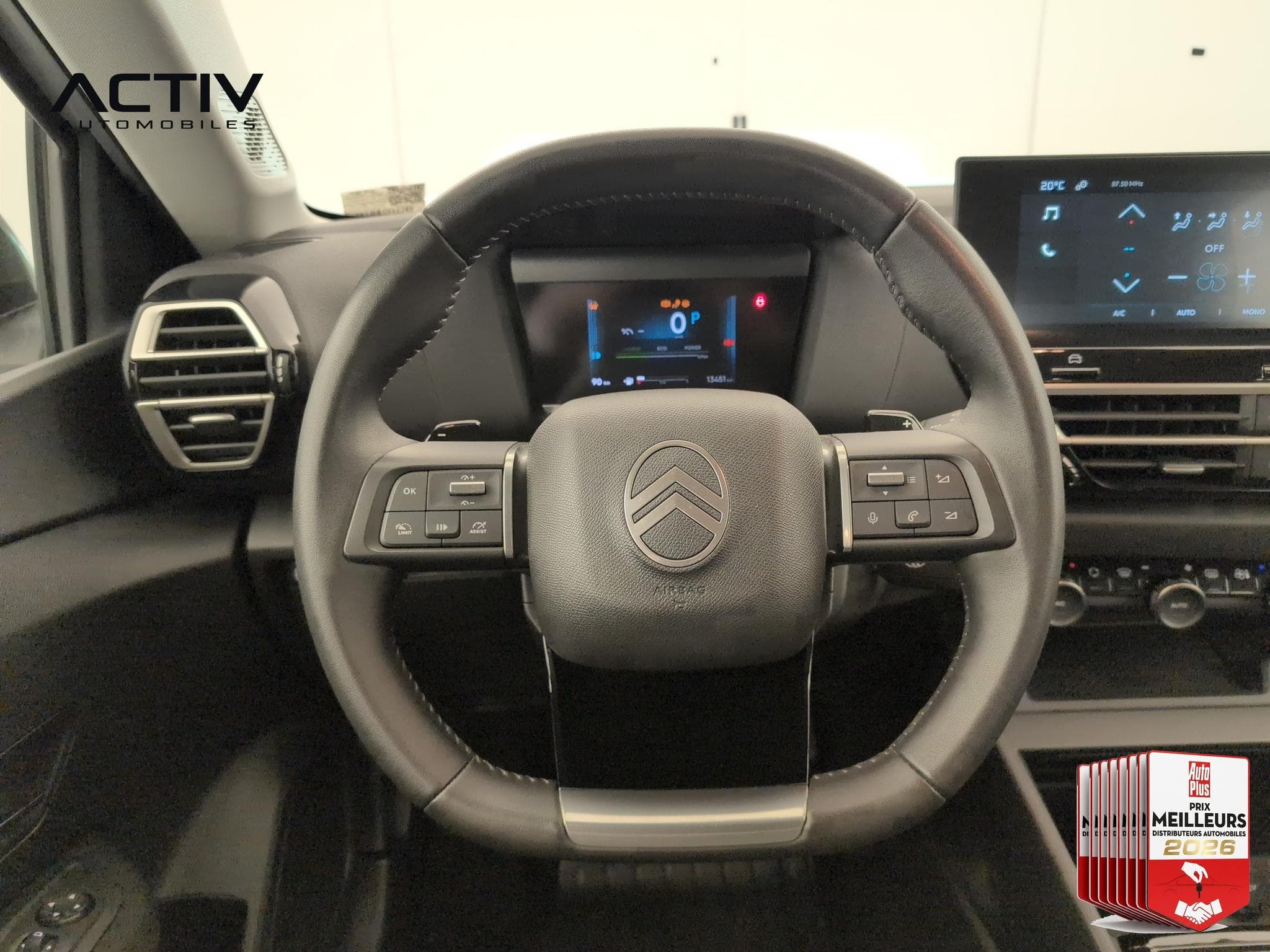 Citroën C4 Hybride 110 ch e-DCS6 You (2025) - Photo 13