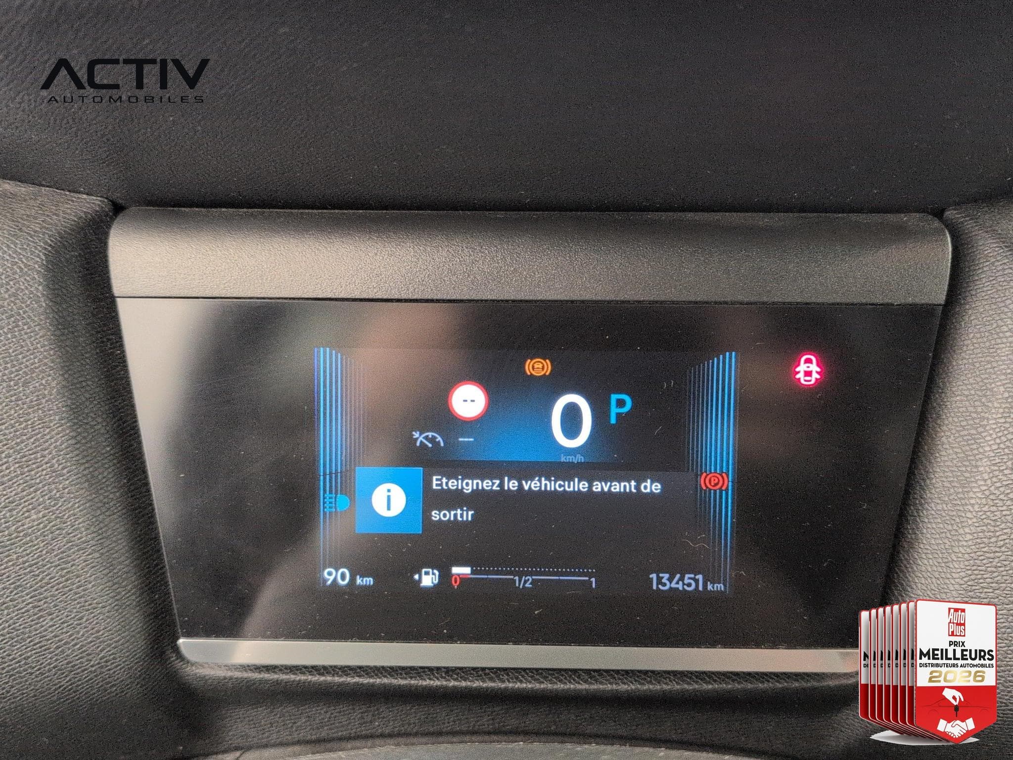 Citroën C4 Hybride 110 ch e-DCS6 You (2025) - Photo 21