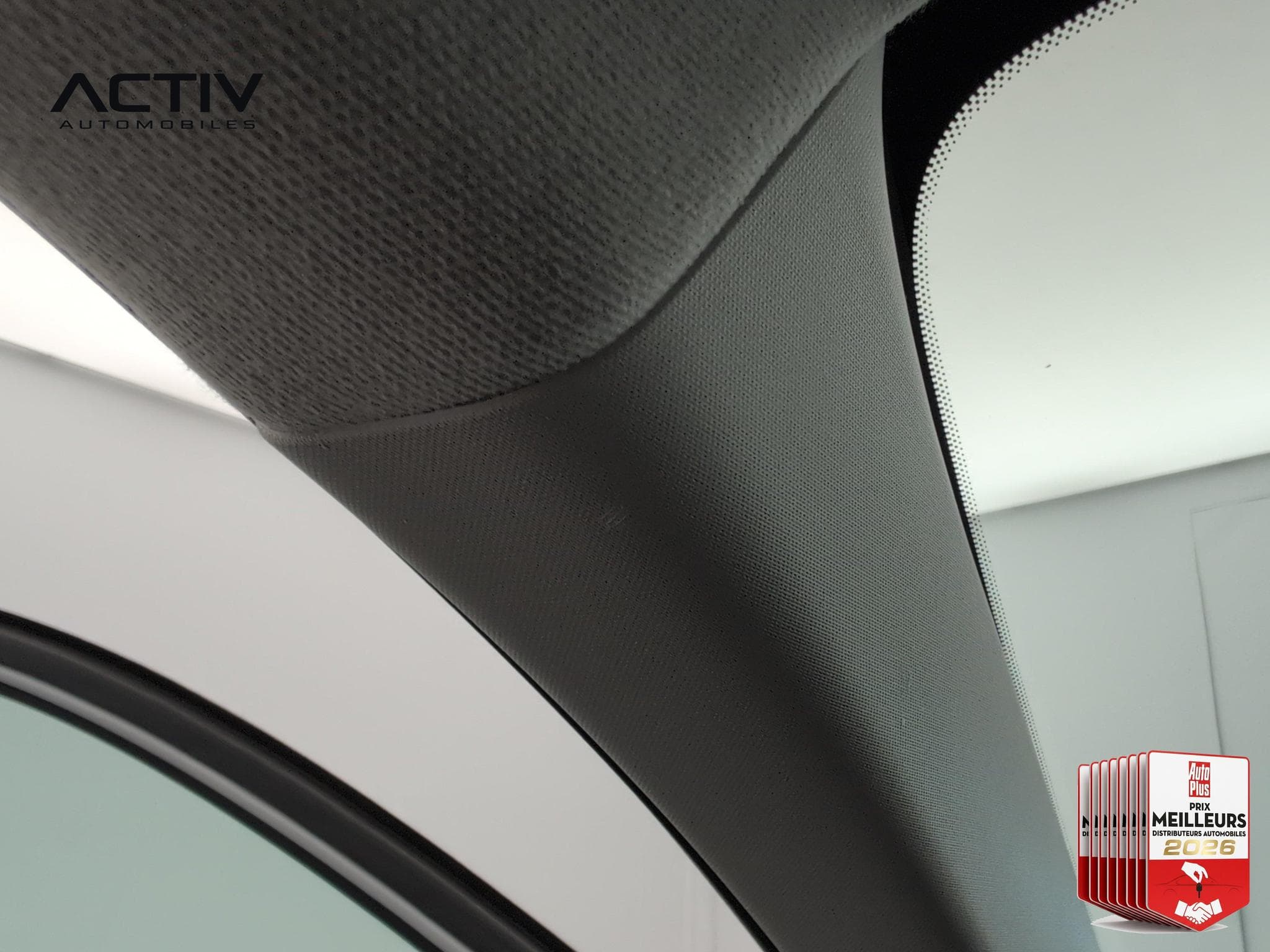 Citroën C4 Hybride 110 ch e-DCS6 You (2025) - Photo 25