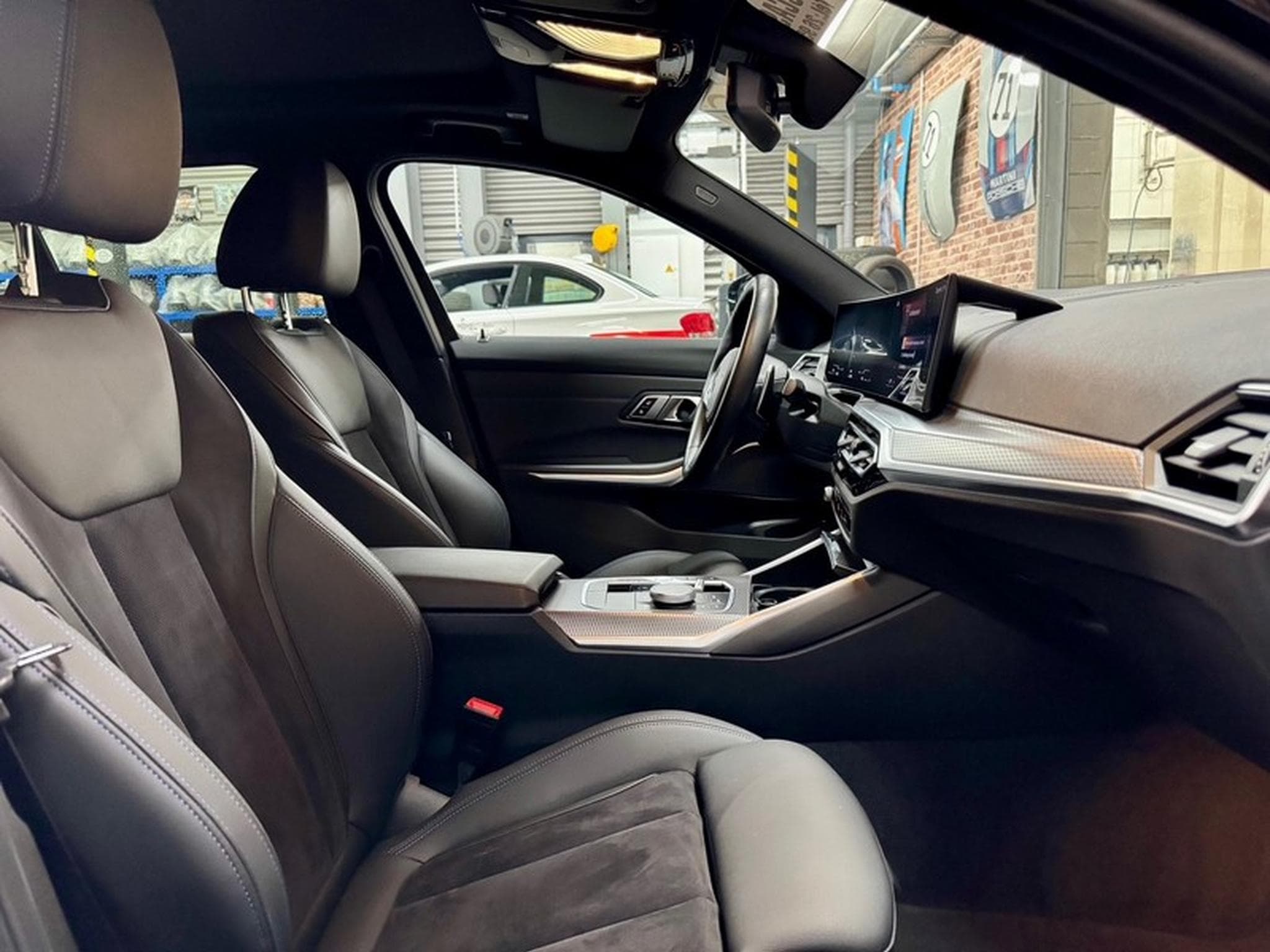 BMW 320 320iA Touring 2.0 184cv Auto M-SPORT (2023) - Photo 8