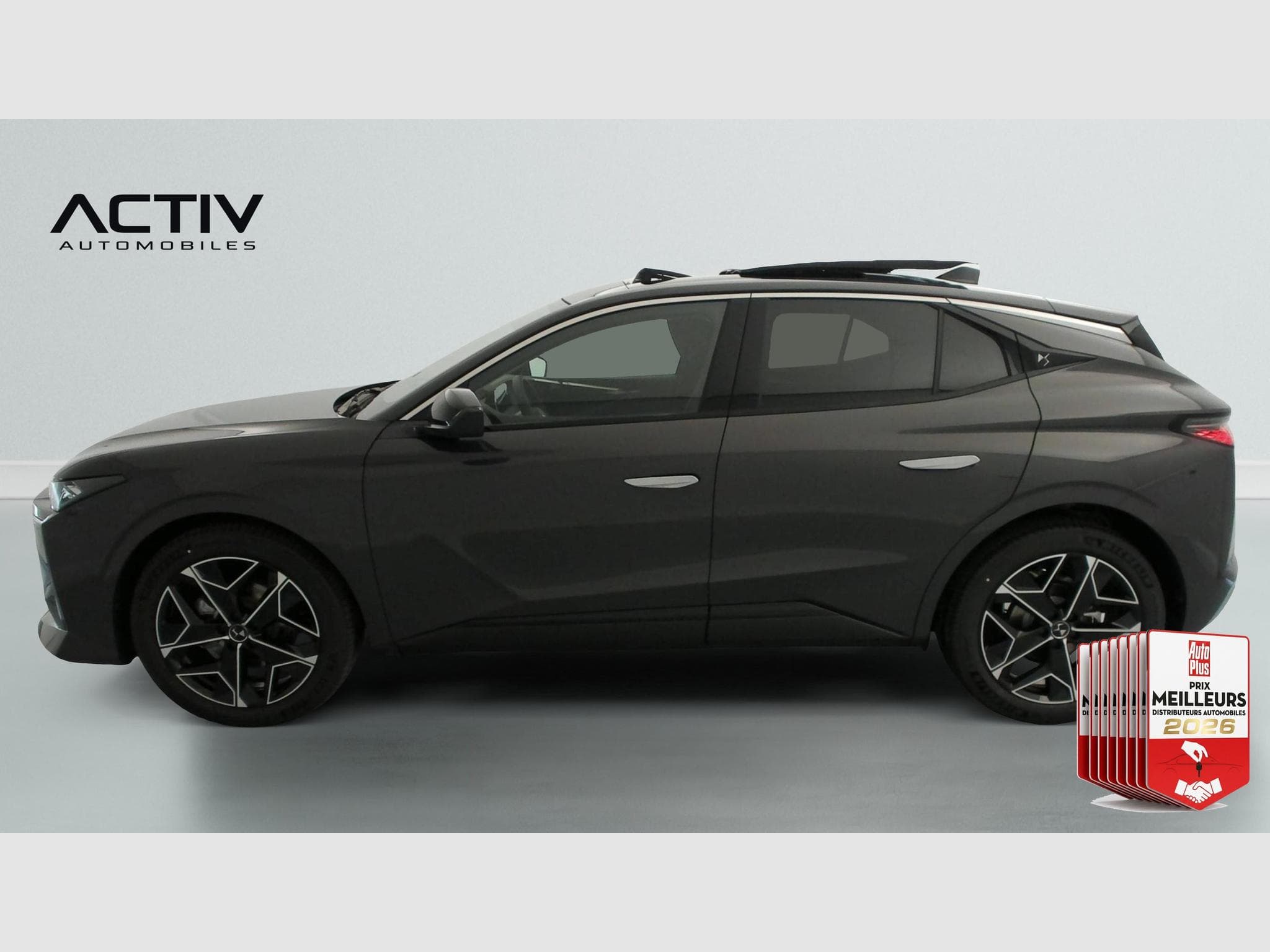 DS Automobiles DS4 Hybride 145 e-DCT6 Etoile - Alcantara (2026) - Photo 4