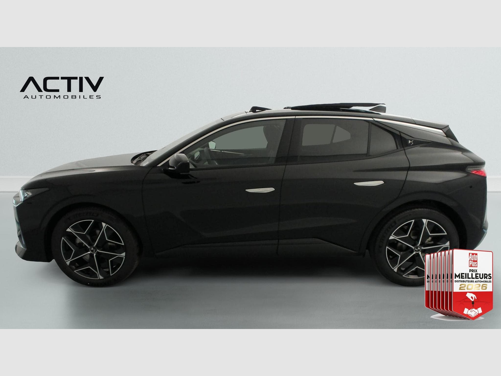 DS Automobiles DS4 Hybride 145 e-DCT6 Etoile - Alcantara (2026) - Photo 4