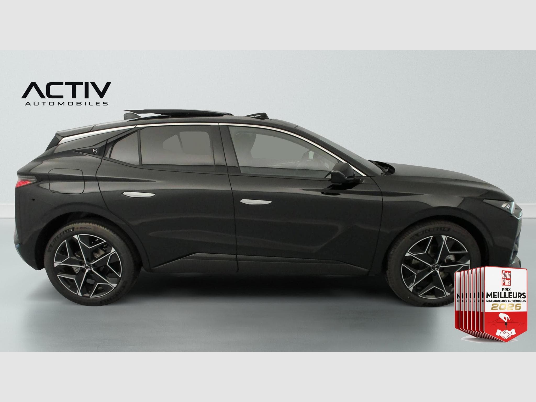 DS Automobiles DS4 Hybride 145 e-DCT6 Etoile - Alcantara (2026) - Photo 8
