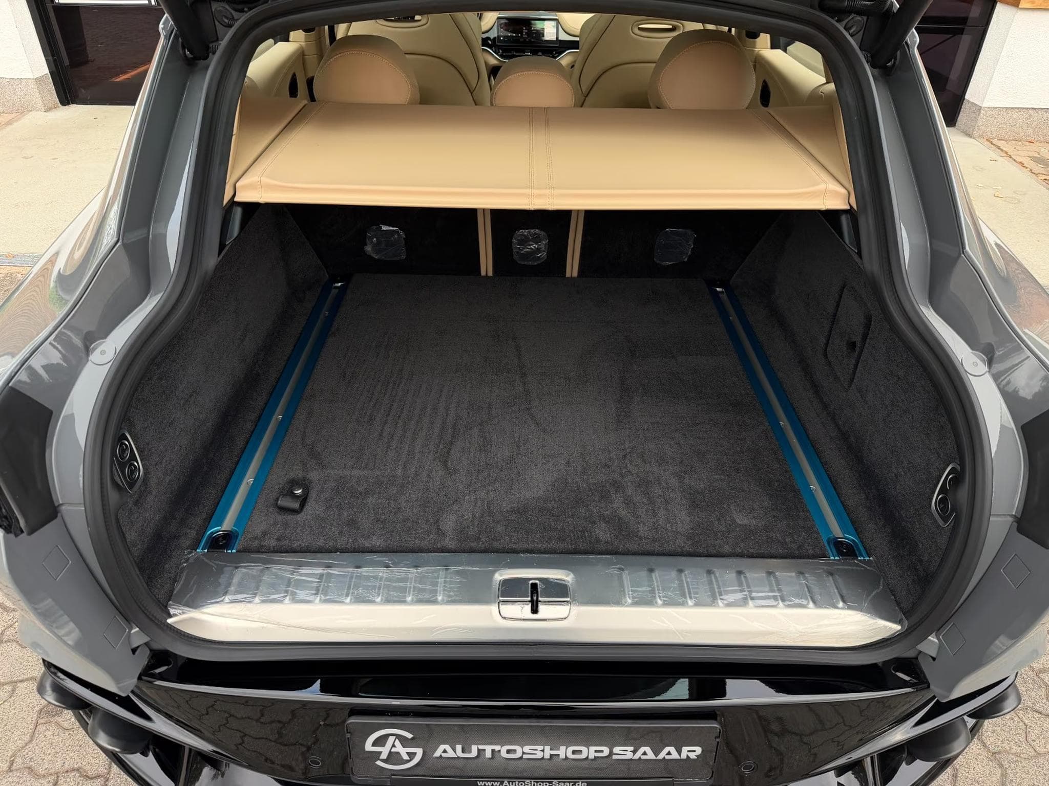 Aston-Martin DBX 707 (2026) - Photo 13