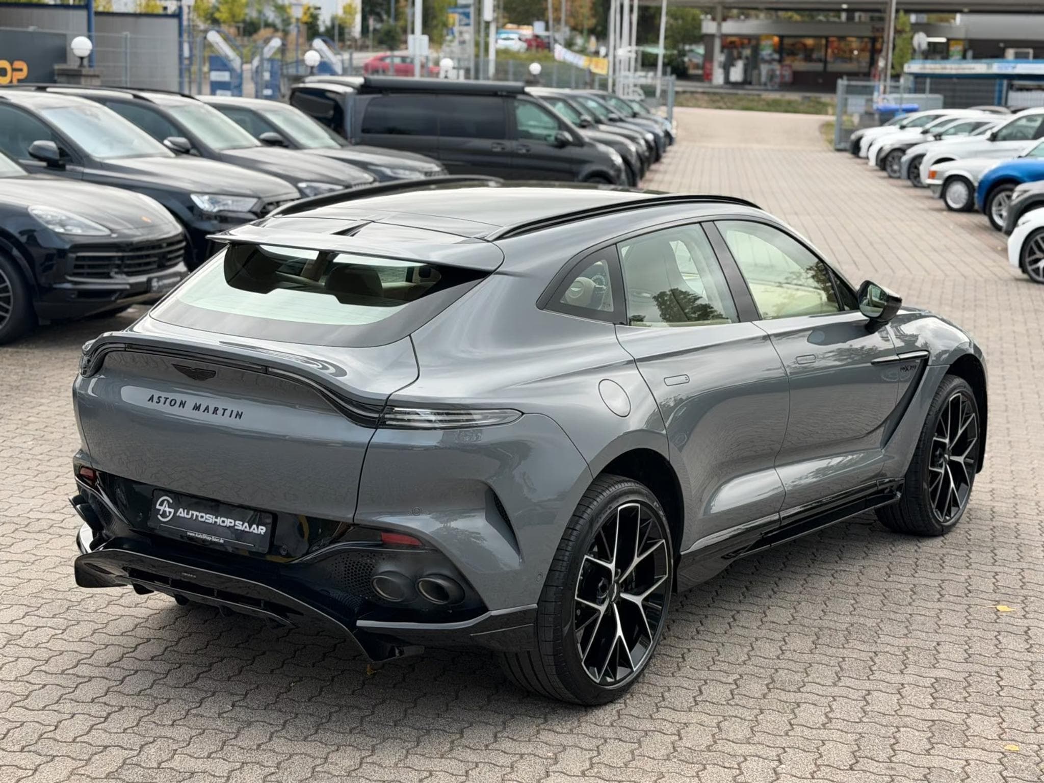 Aston-Martin DBX 707 (2026) - Photo 4
