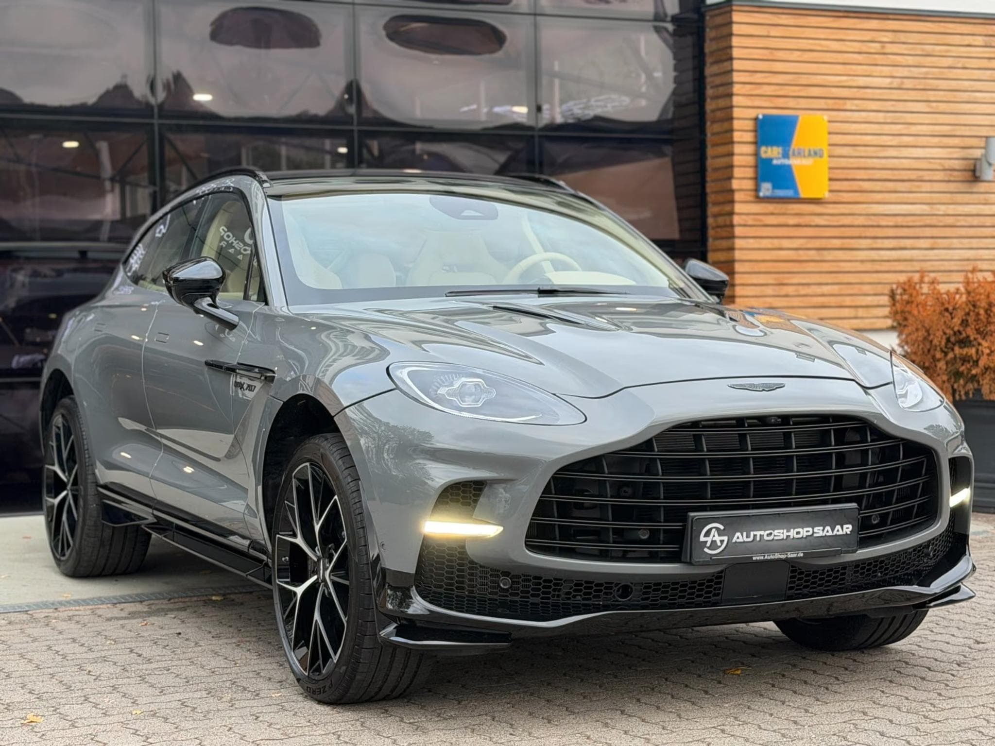 Aston-Martin DBX 707 (2026) - Photo 2
