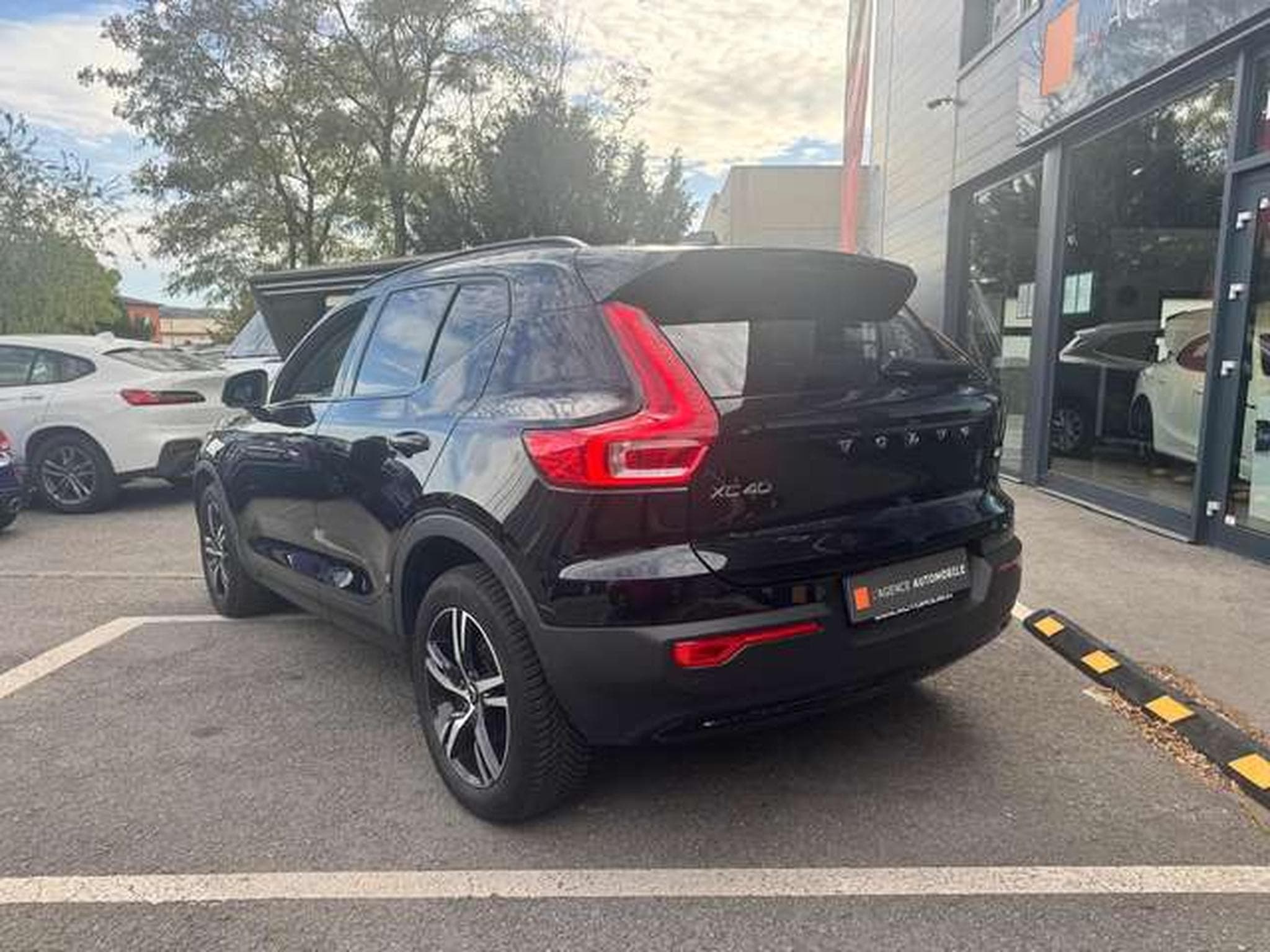 Volvo XC40 XC40 T2 Plus Dark / 1ER OWNER / JUSQU'A 36MOIS DE GARANTIE (2022) - Photo 7