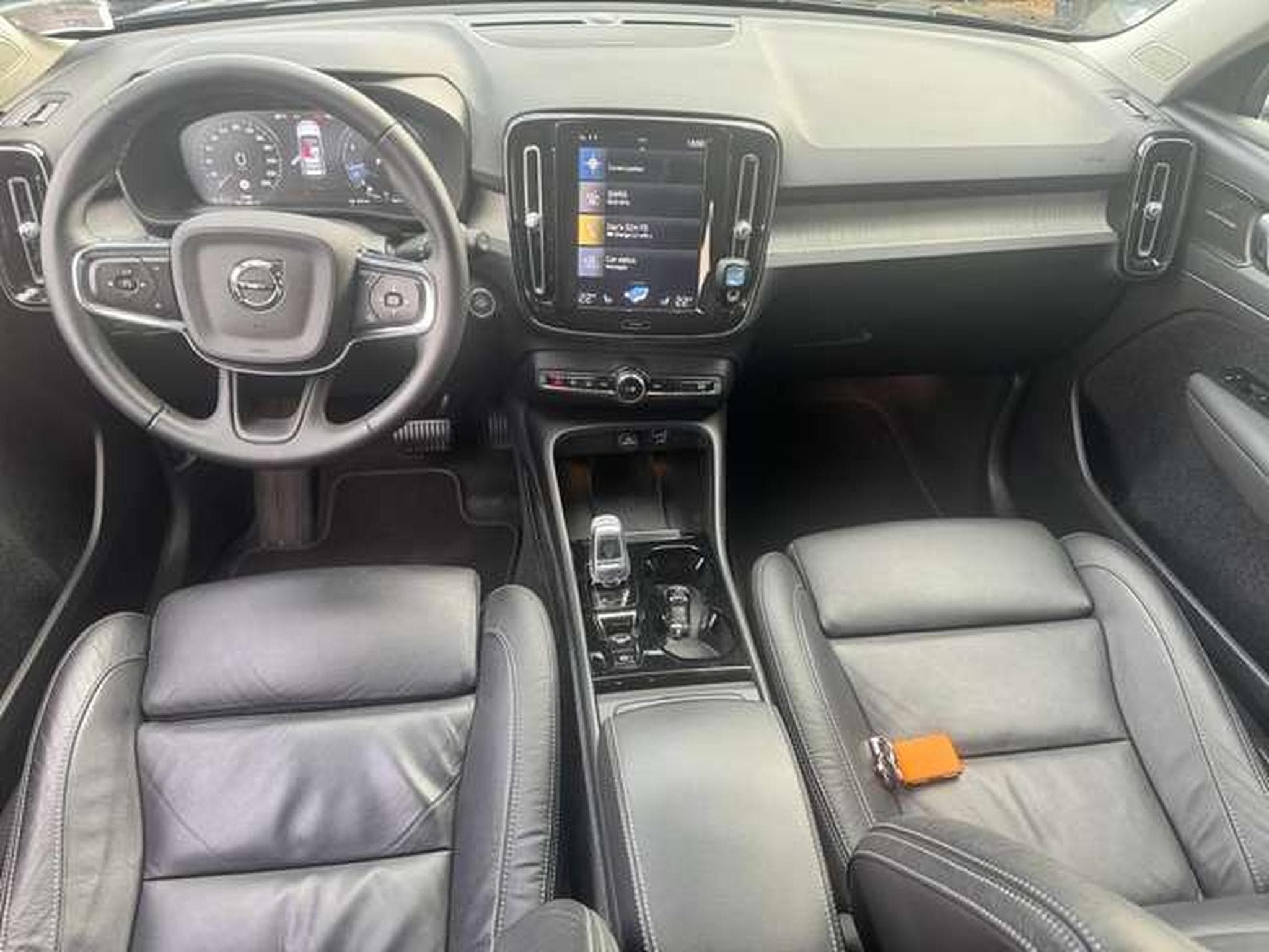 Volvo XC40 XC40 T2 Plus Dark / 1ER OWNER / JUSQU'A 36MOIS DE GARANTIE (2022) - Photo 11