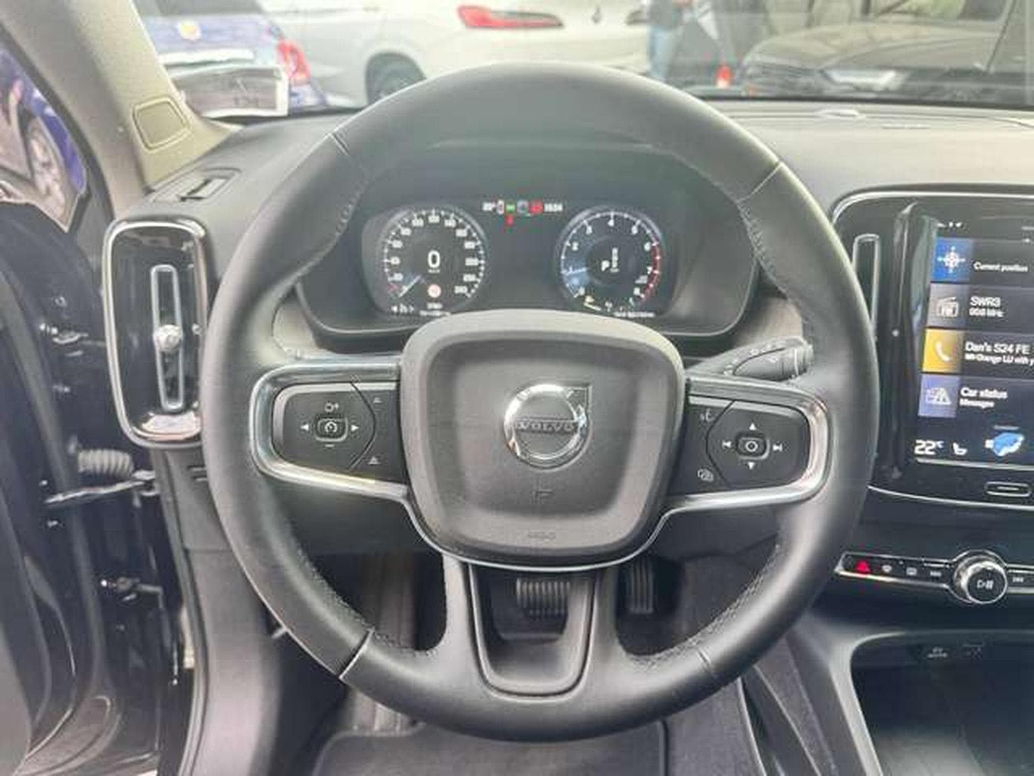 Volvo XC40 XC40 T2 Plus Dark / 1ER OWNER / JUSQU'A 36MOIS DE GARANTIE (2022) - Photo 13