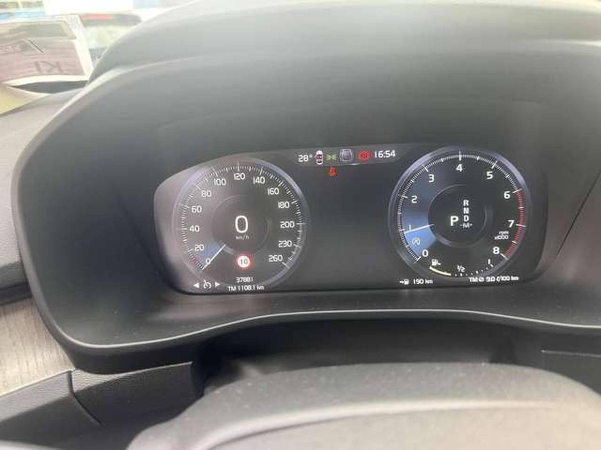 Volvo XC40 XC40 T2 Plus Dark / 1ER OWNER / JUSQU'A 36MOIS DE GARANTIE (2022) - Photo 14