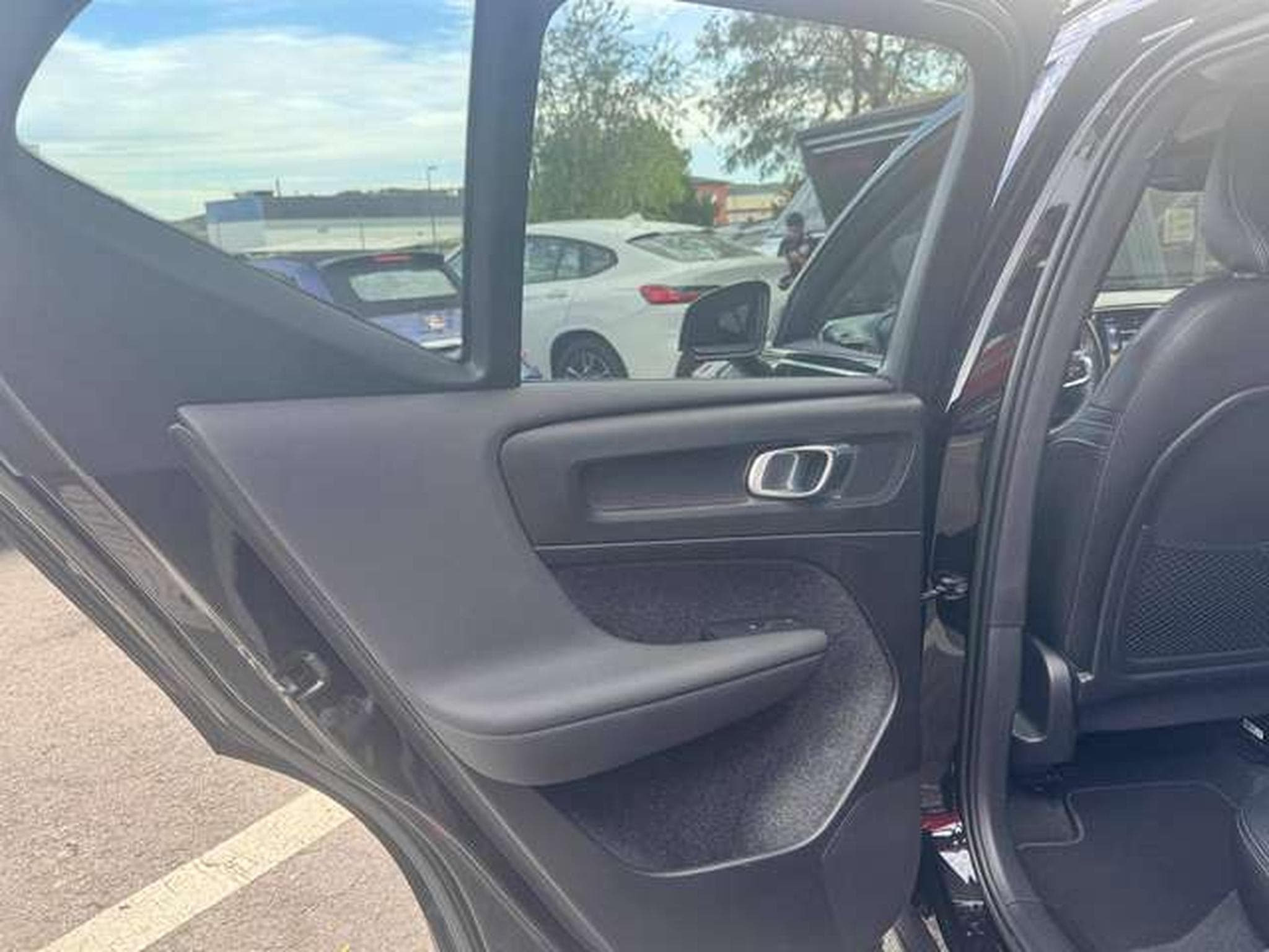 Volvo XC40 XC40 T2 Plus Dark / 1ER OWNER / JUSQU'A 36MOIS DE GARANTIE (2022) - Photo 18