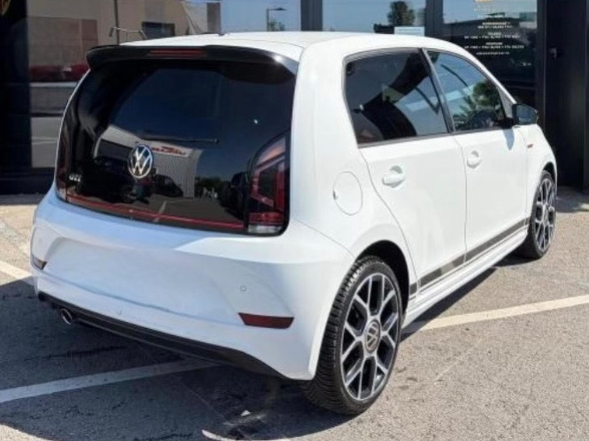 VW UP GTI (2021) - Photo 2