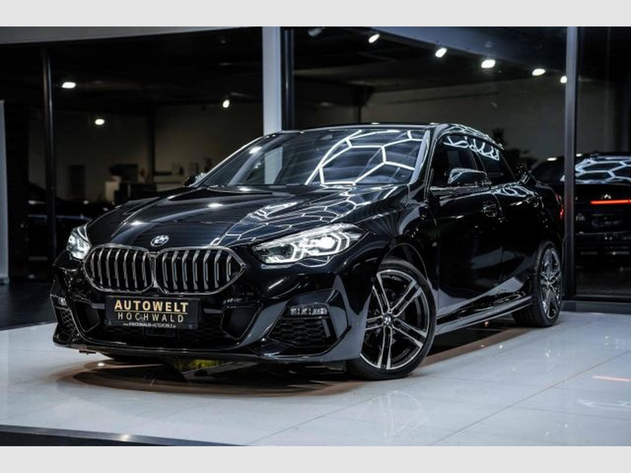 BMW 218 218i Gran Coupe M-Sport NAVI LED RFK Ambiente (2024) - Foto 2