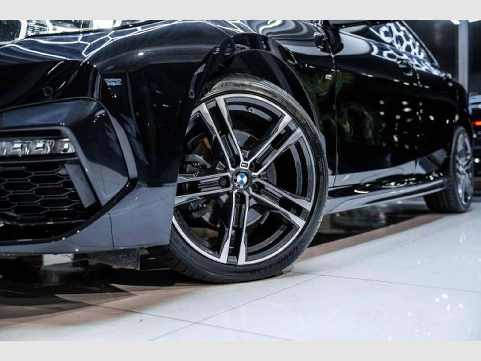 BMW 218 218i Gran Coupe M-Sport NAVI LED RFK Ambiente (2024) - Foto 3