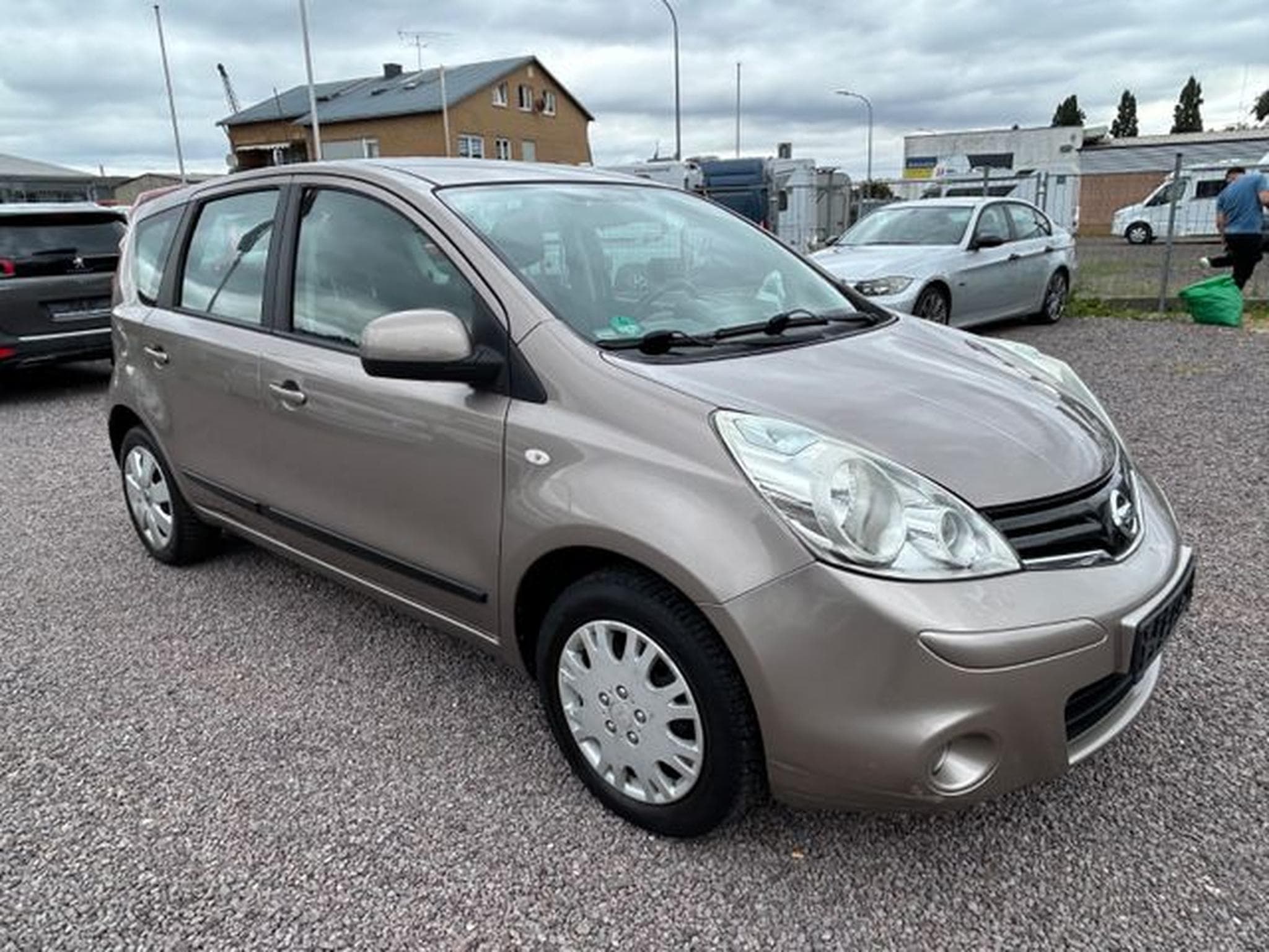 Nissan Note Note Acenta 1.4 *Klima*Tempomat*MFL*Bluetooth* (2009) - Foto 3