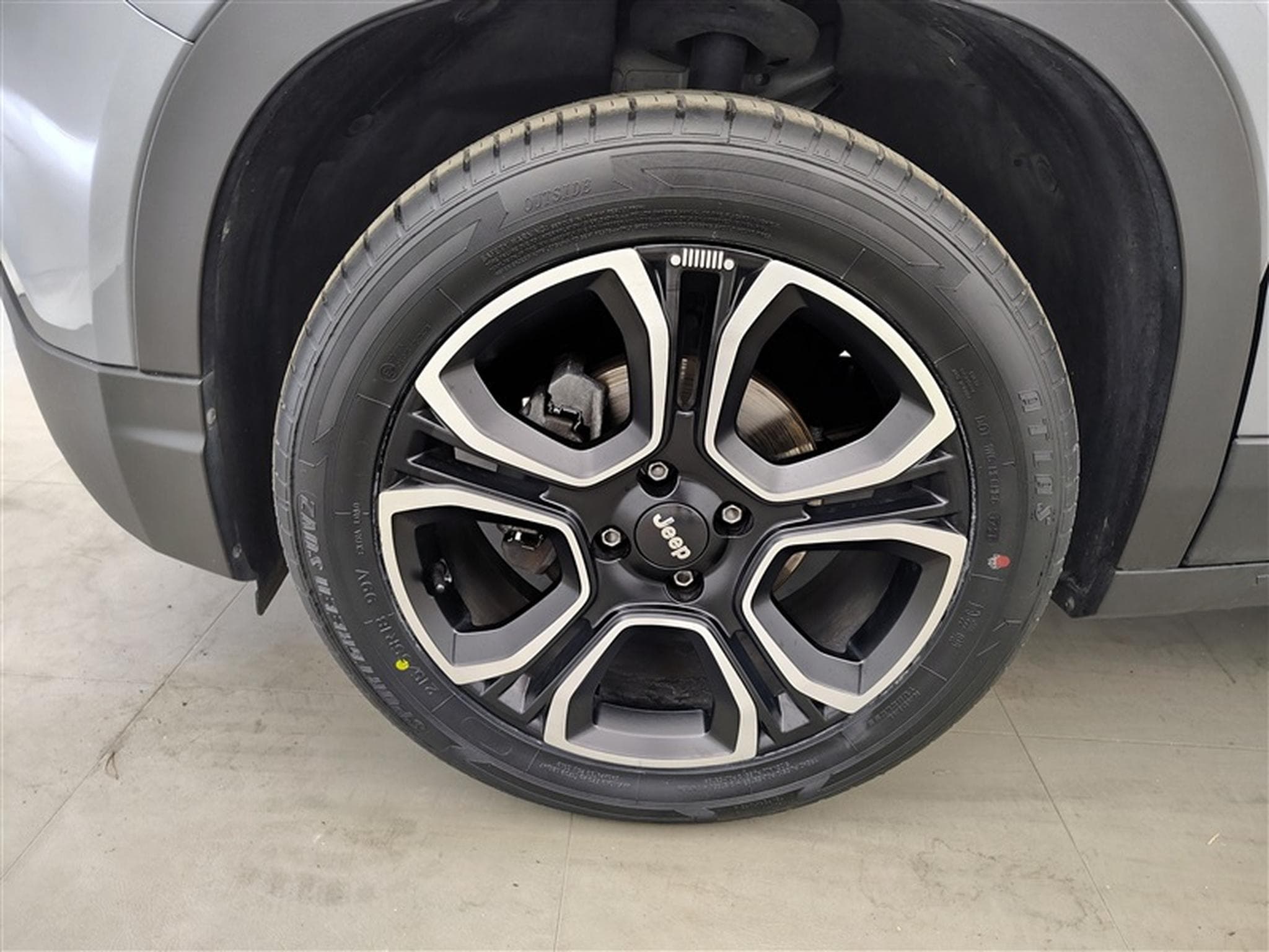Jeep Avenger 1.2 Turbo Altitude *NAVI/CARPLAY/FULL LED/CAM360/JA18* (2024) - Photo 6