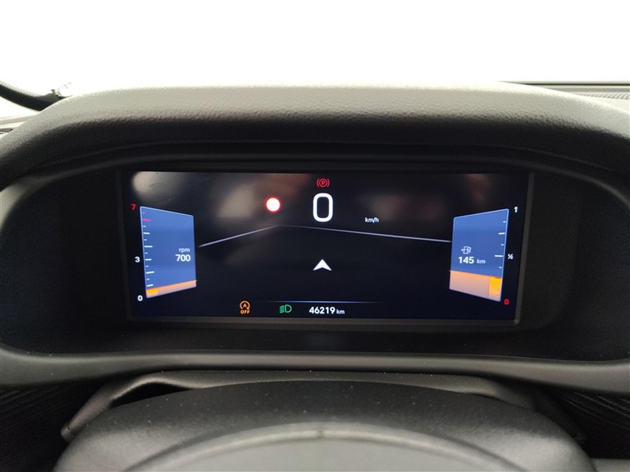 Jeep Avenger 1.2 Turbo Altitude *NAVI/CARPLAY/FULL LED/CAM360/JA18* (2024) - Photo 10