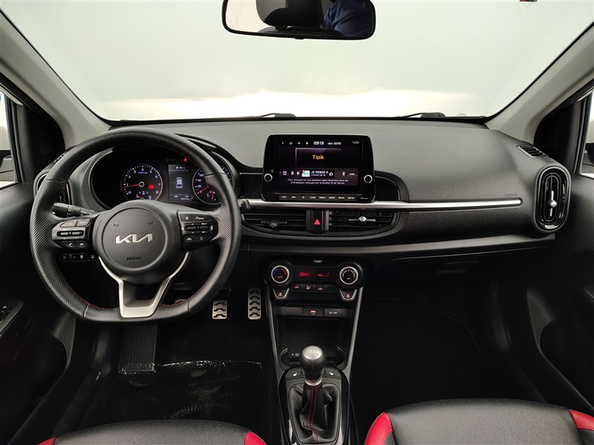 Kia Picanto 1.0i GT Line NAVI 8" /CARPLAY/ CAMERA / JA 16" (2022) - Photo 8