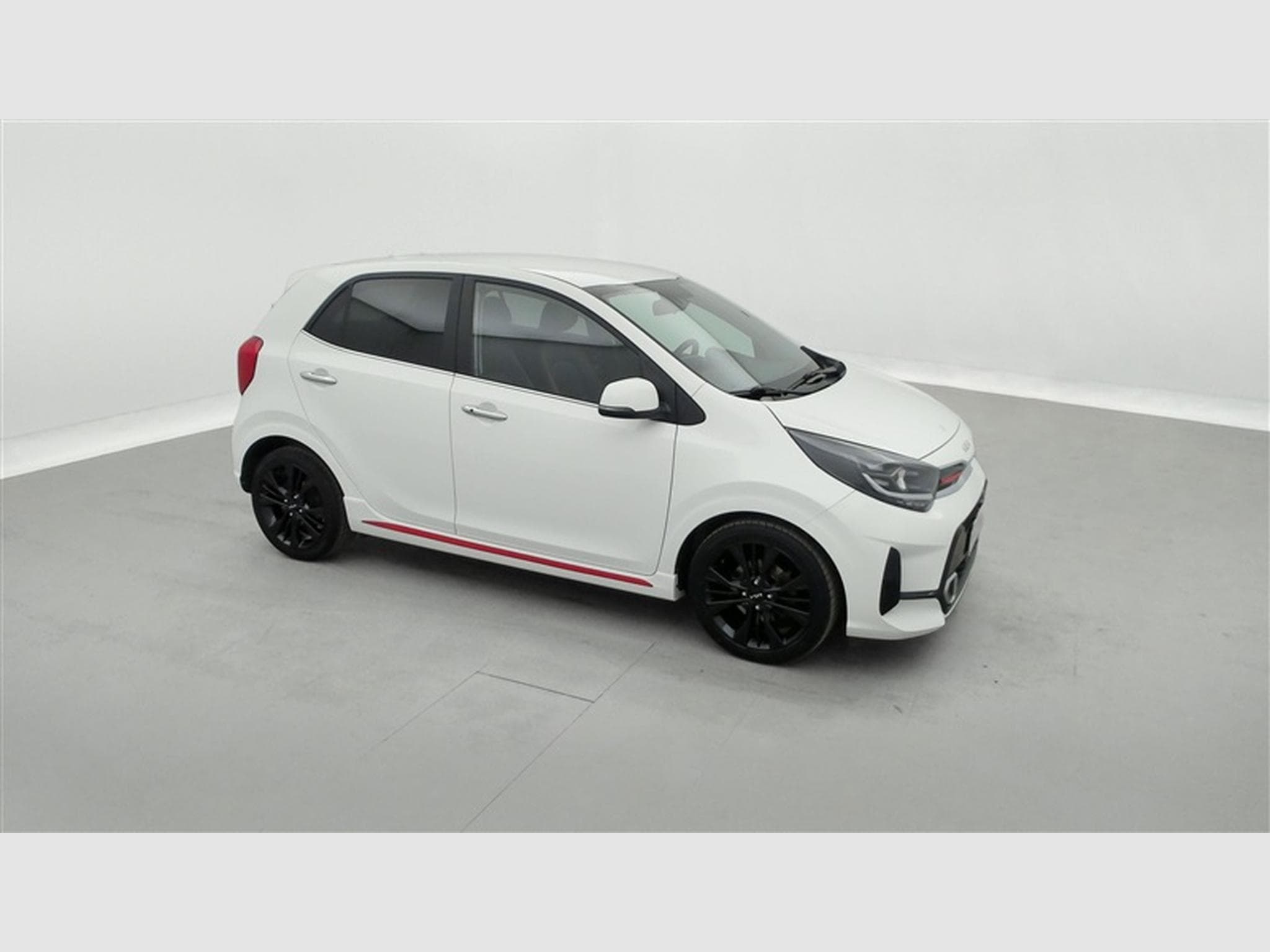 Kia Picanto 1.0i GT Line NAVI 8" /CARPLAY/ CAMERA / JA 16" (2022) - Photo 23