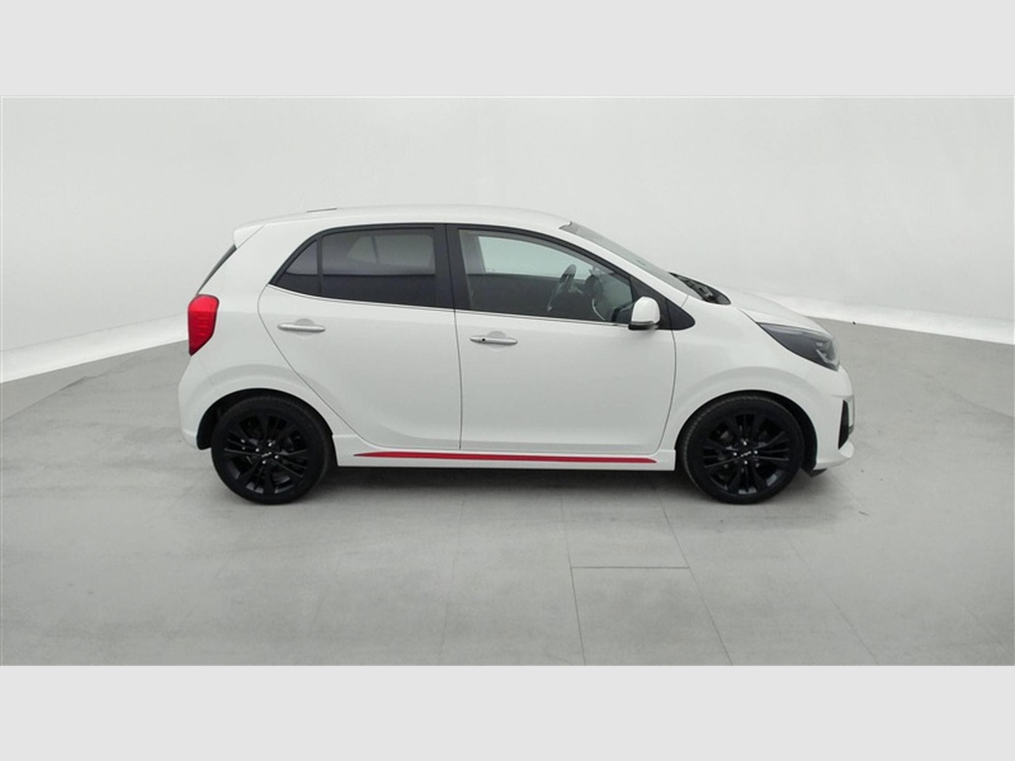 Kia Picanto 1.0i GT Line NAVI 8" /CARPLAY/ CAMERA / JA 16" (2022) - Photo 24