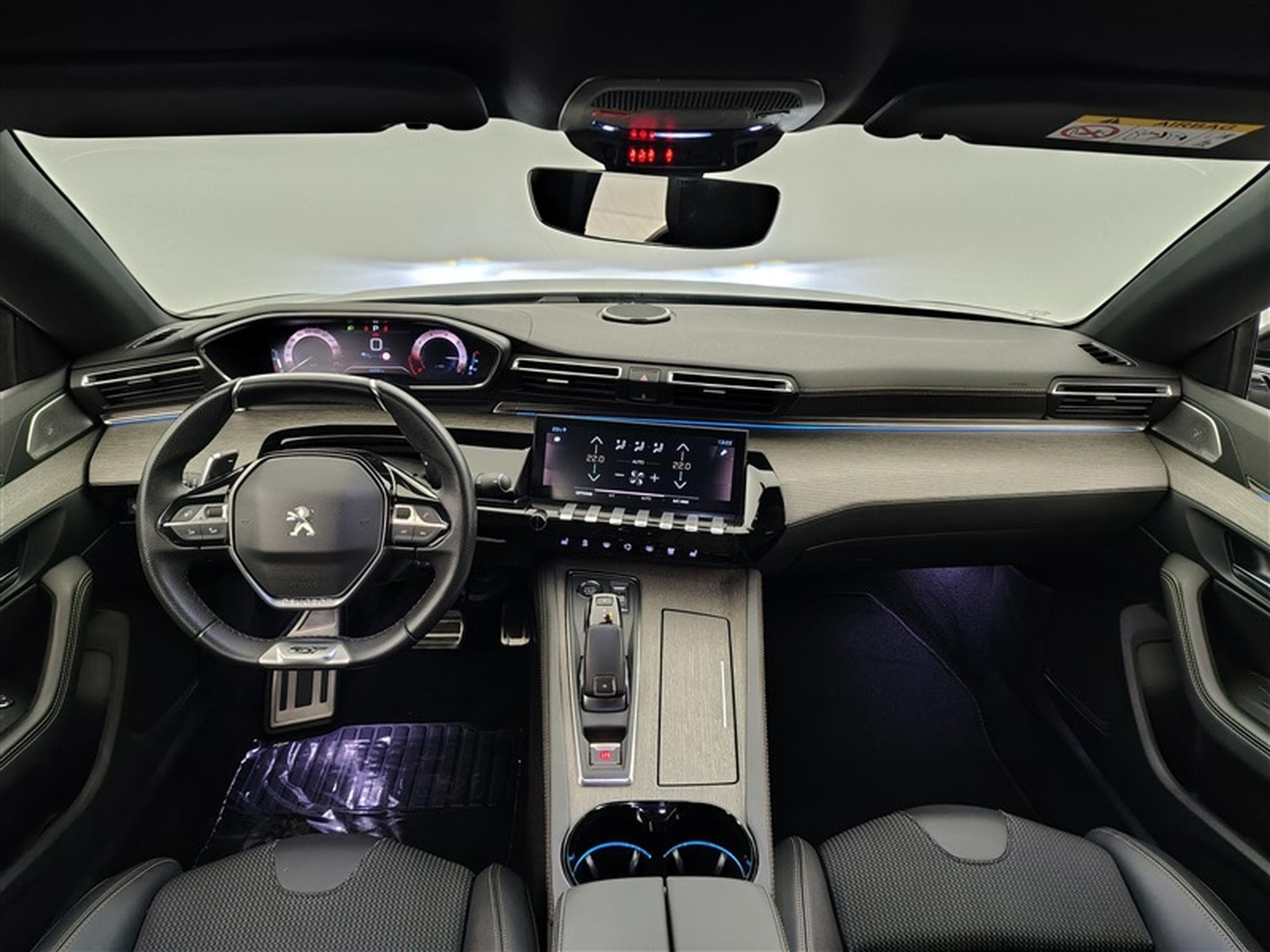 Peugeot 508 1.2 PureTech GT Pack AUTO/S-CUIR/NAVI/FULL LED/JA18 (2022) - Photo 8