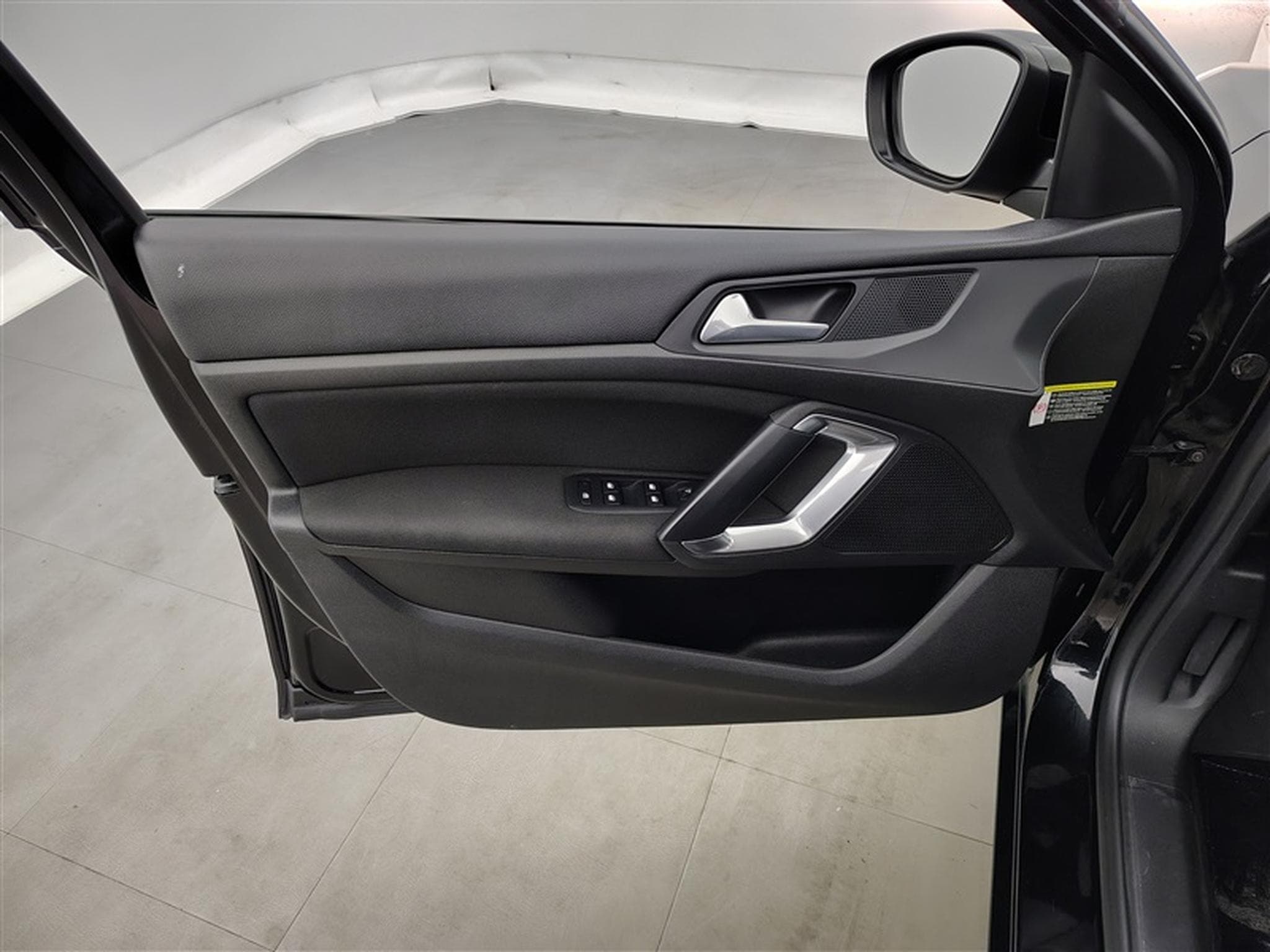 Peugeot 308 1.2 PureTech Active Pack AUTO/NAVI/JA/PDC (2021) - Photo 17