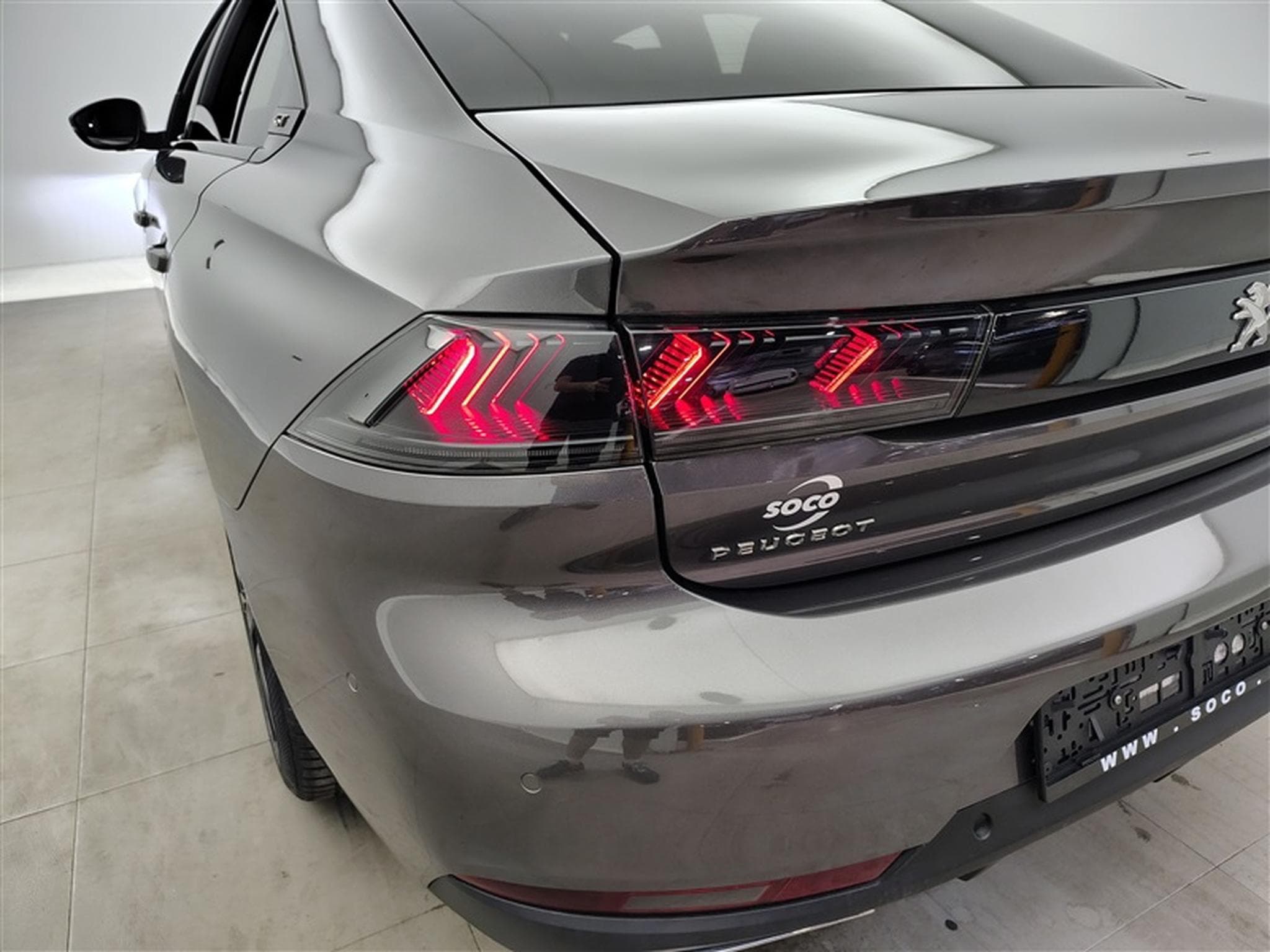 Peugeot 508 1.2 PureTech GT Pack AUTO/S-CUIR/NAVI/FULL LED/JA18 (2022) - Photo 16