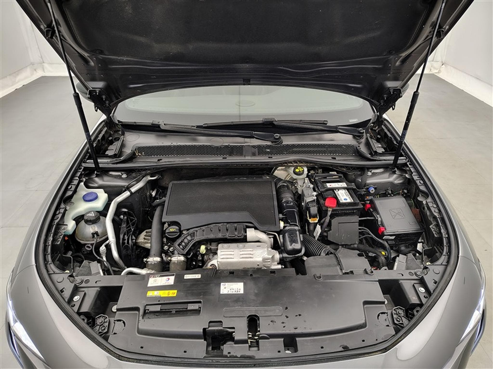 Peugeot 508 1.2 PureTech GT Pack AUTO/S-CUIR/NAVI/FULL LED/JA18 (2022) - Photo 19