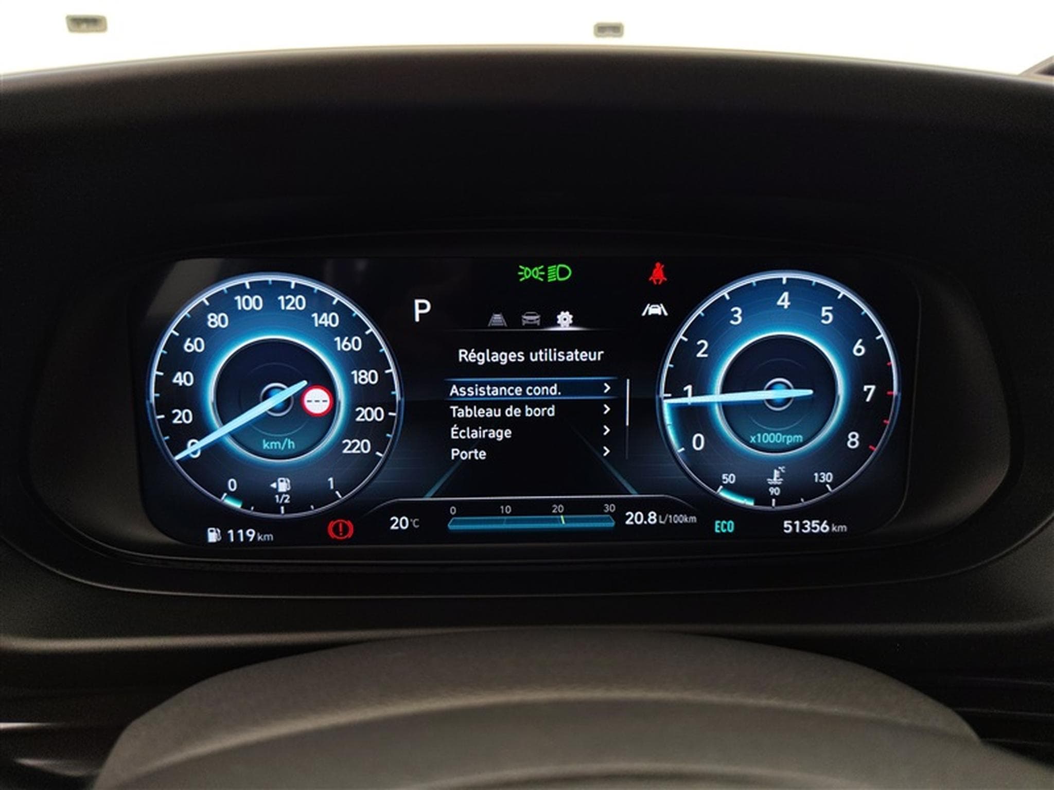 Hyundai Bayon 1.0 T-GDi MHEV DCT-7 100Cv Intuitive CARPLAY / CLIM (2023) - Photo 10