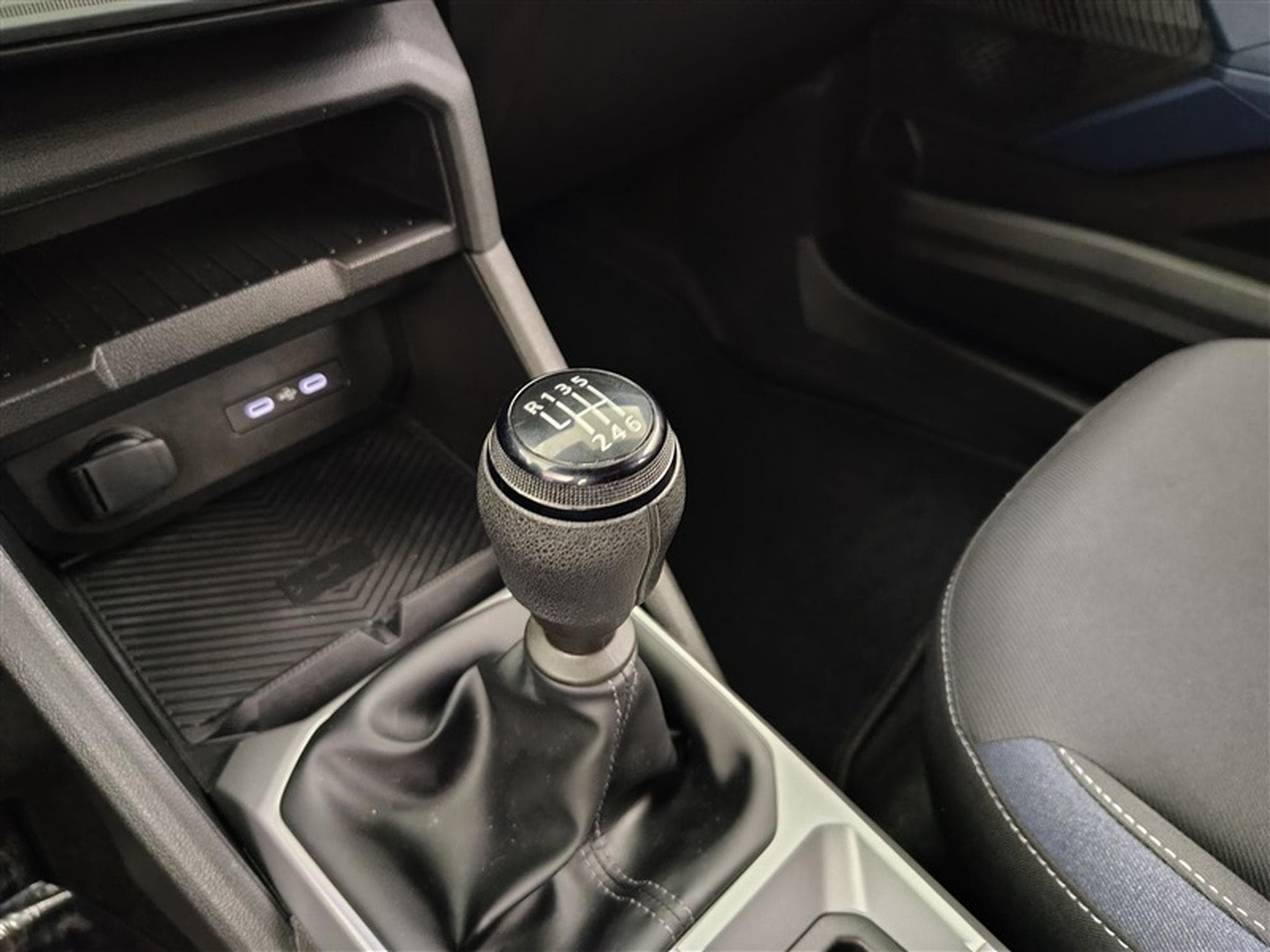 Dacia Duster 1.2 Mild hybrid  ESS+ LPG Journey (2025) - Photo 11