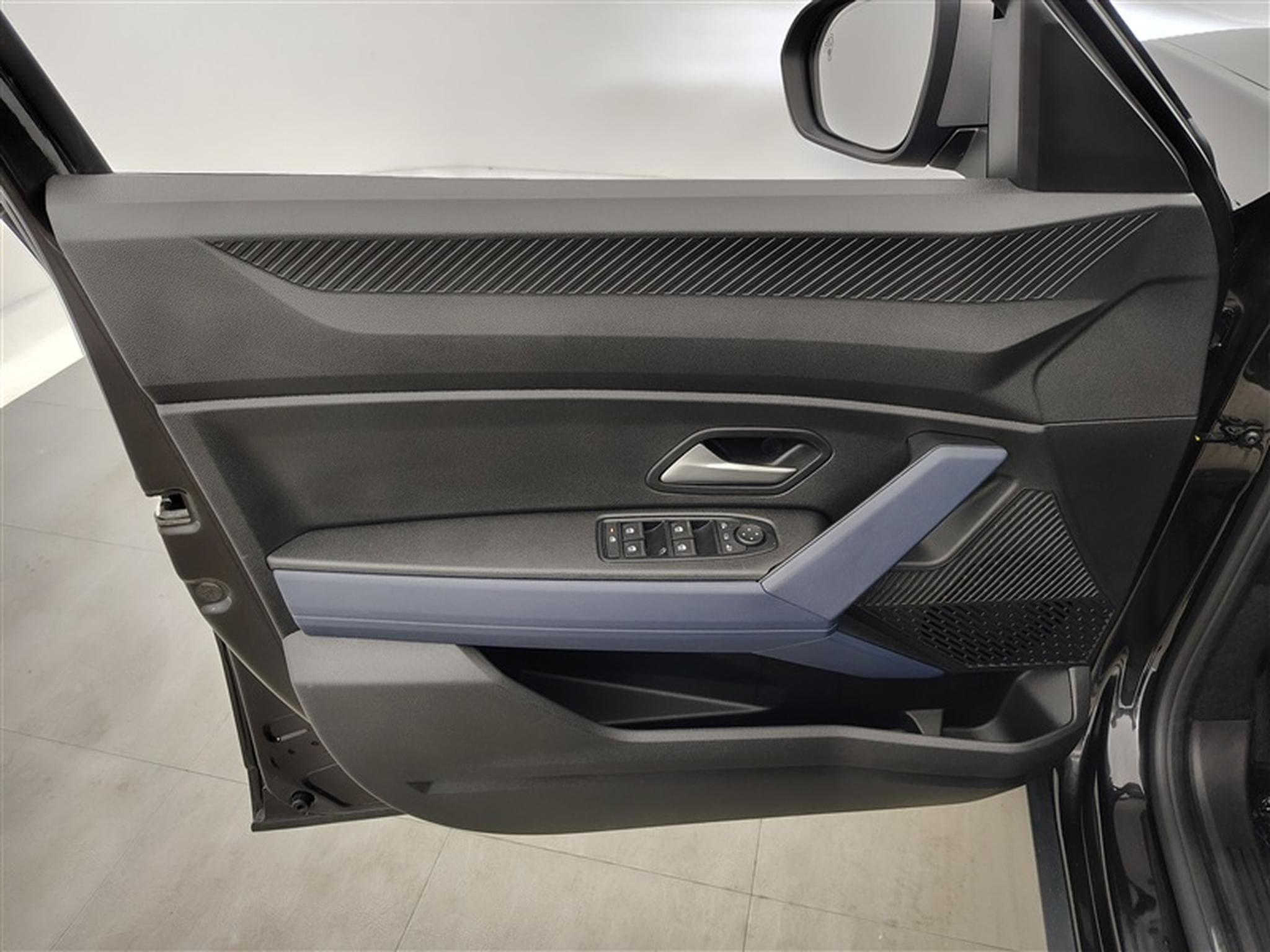 Dacia Duster 1.2 Mild hybrid  ESS+ LPG Journey (2025) - Photo 16