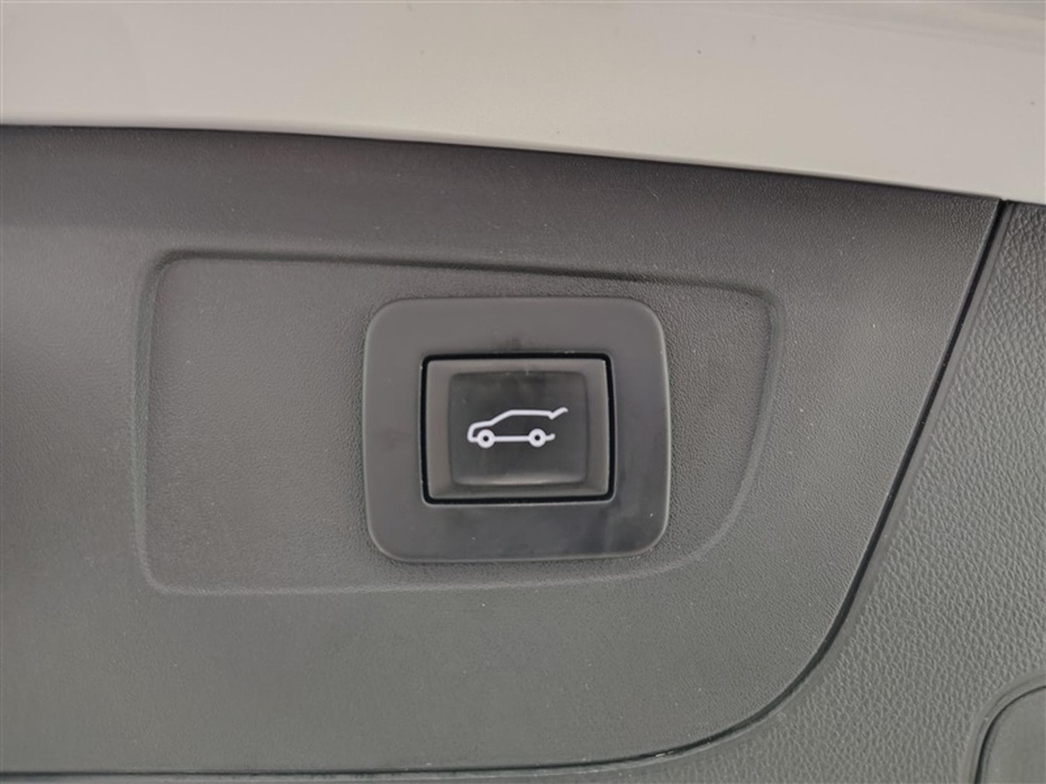 Opel Insignia Sports Tourer 1.5 Turbo D Elegance  Cuir / Navi / Led (2021) - Photo 19