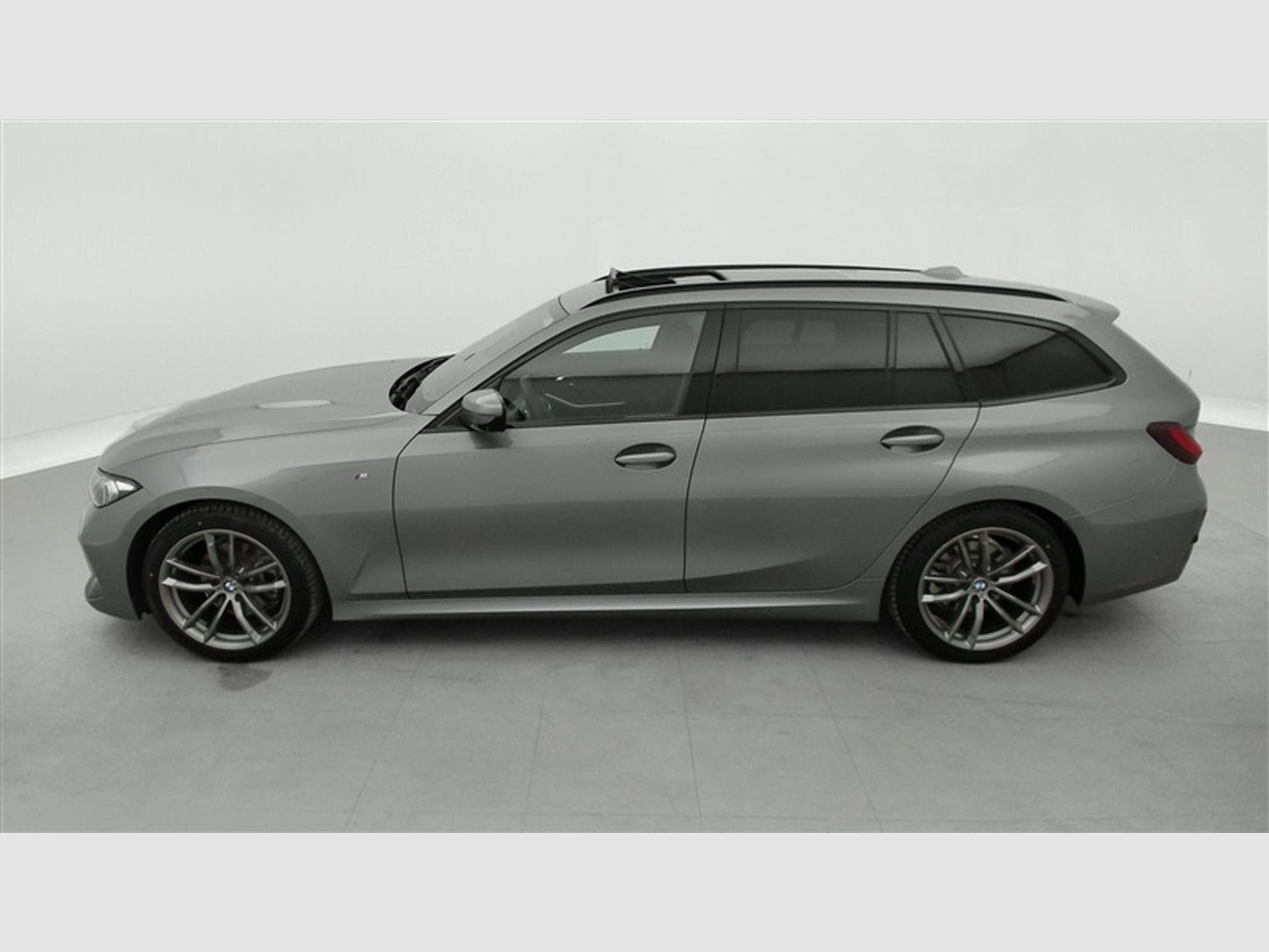BMW 320 Touring 320iAS Pack M NAVI / FULL LED / PANO / CAMERA 360" (2025) - Photo 3