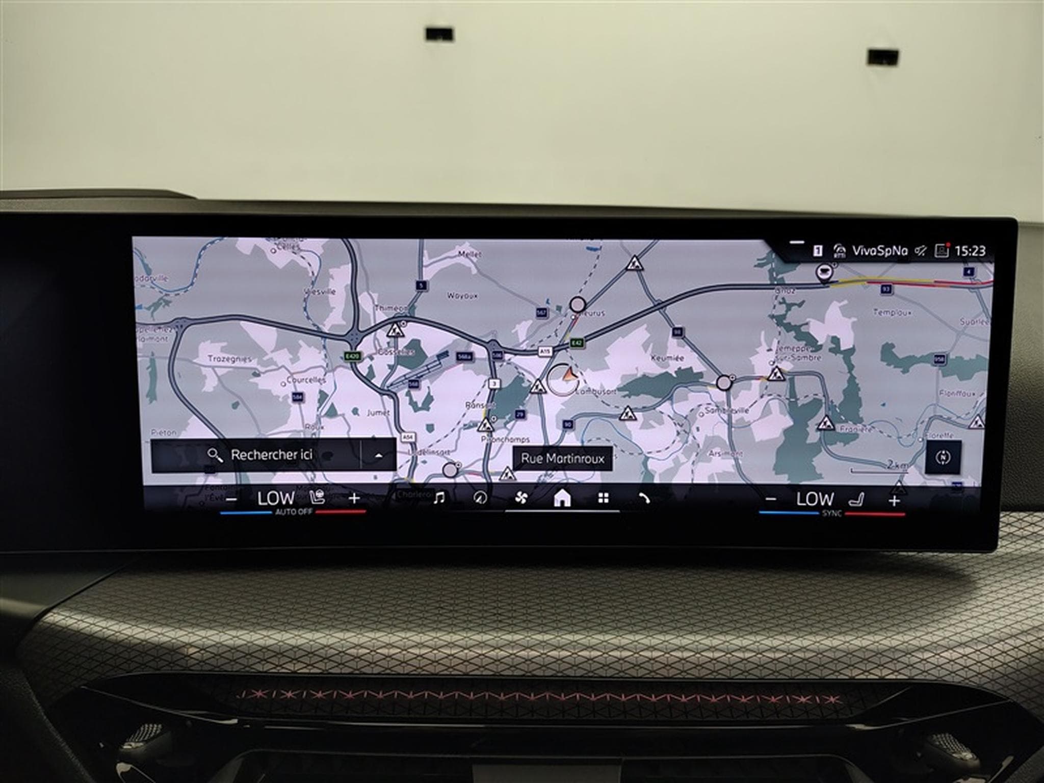BMW 320 Touring 320iAS Pack M NAVI / FULL LED / PANO / CAMERA 360" (2025) - Photo 11