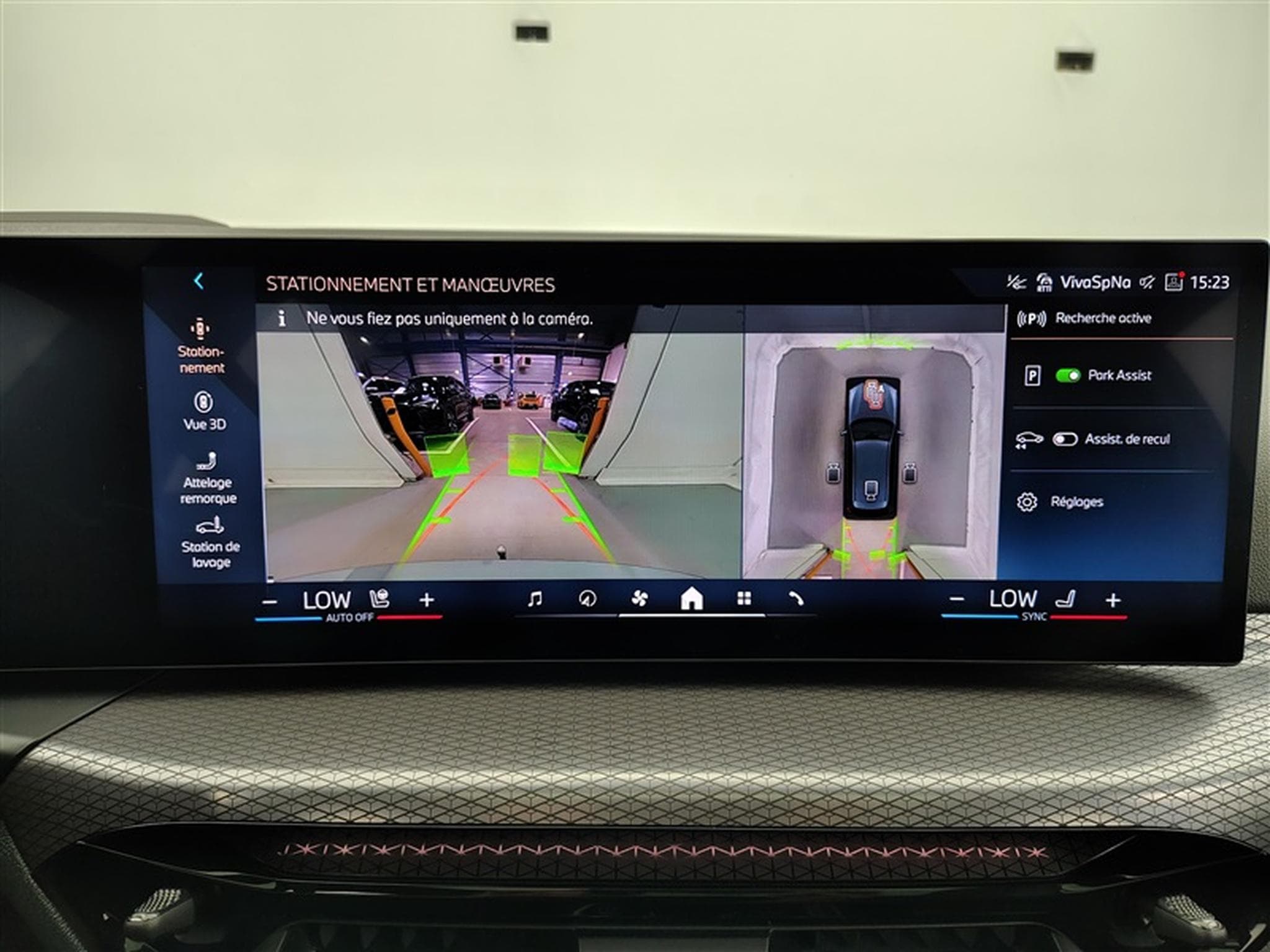 BMW 320 Touring 320iAS Pack M NAVI / FULL LED / PANO / CAMERA 360" (2025) - Photo 18